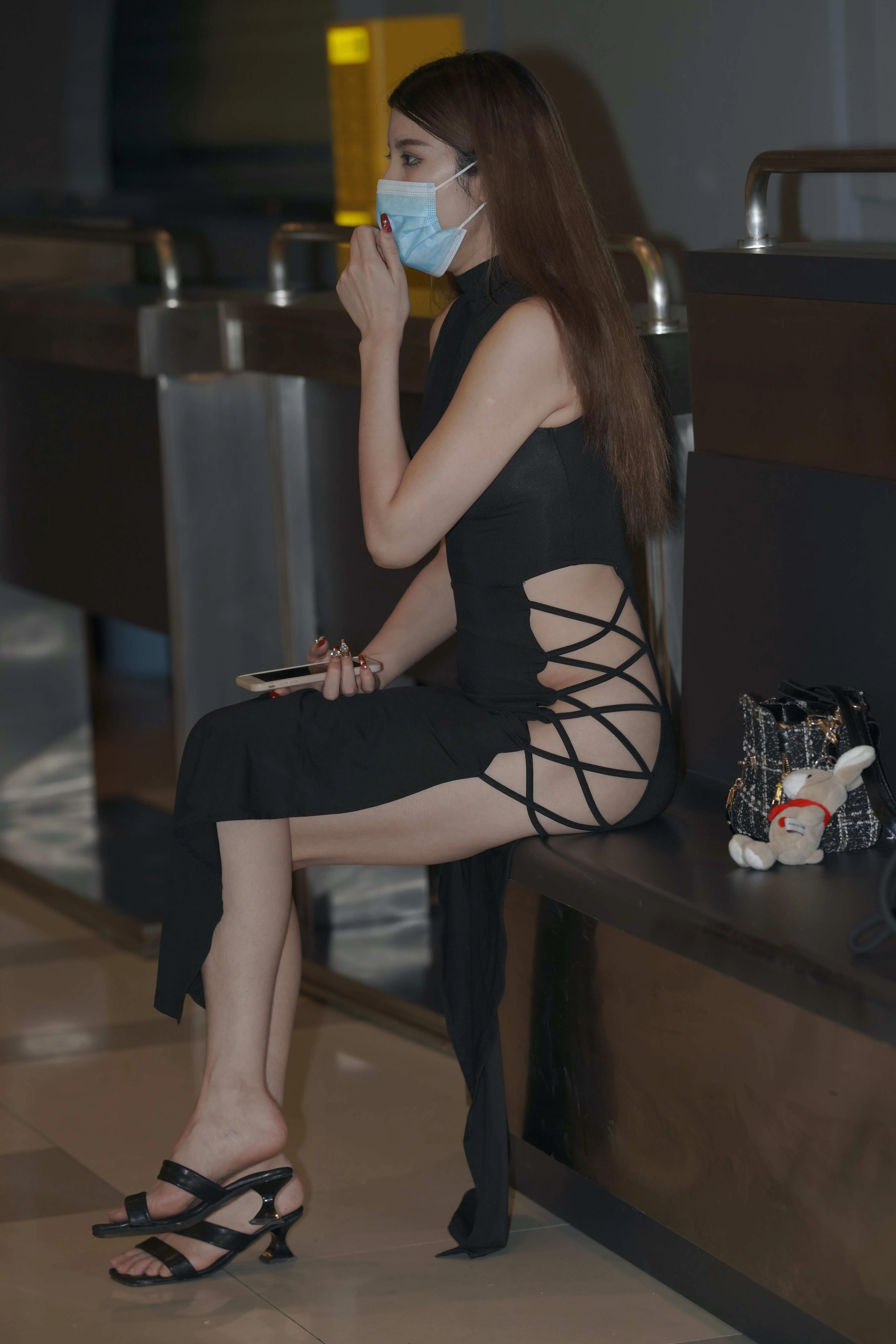 1850 [330P 2V]