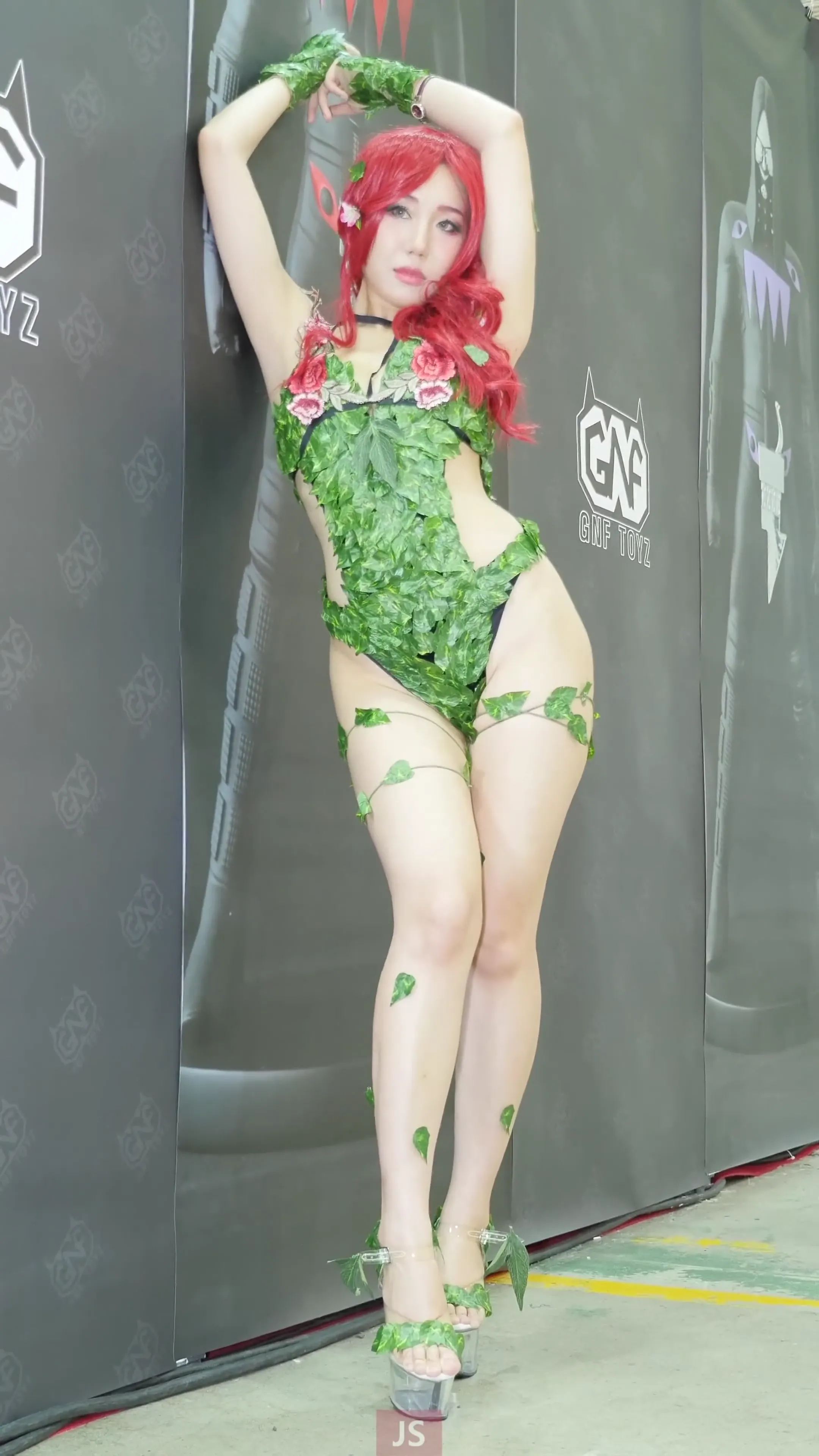 韩国女模树精灵cosplay现场实拍 [MP4-86MB]