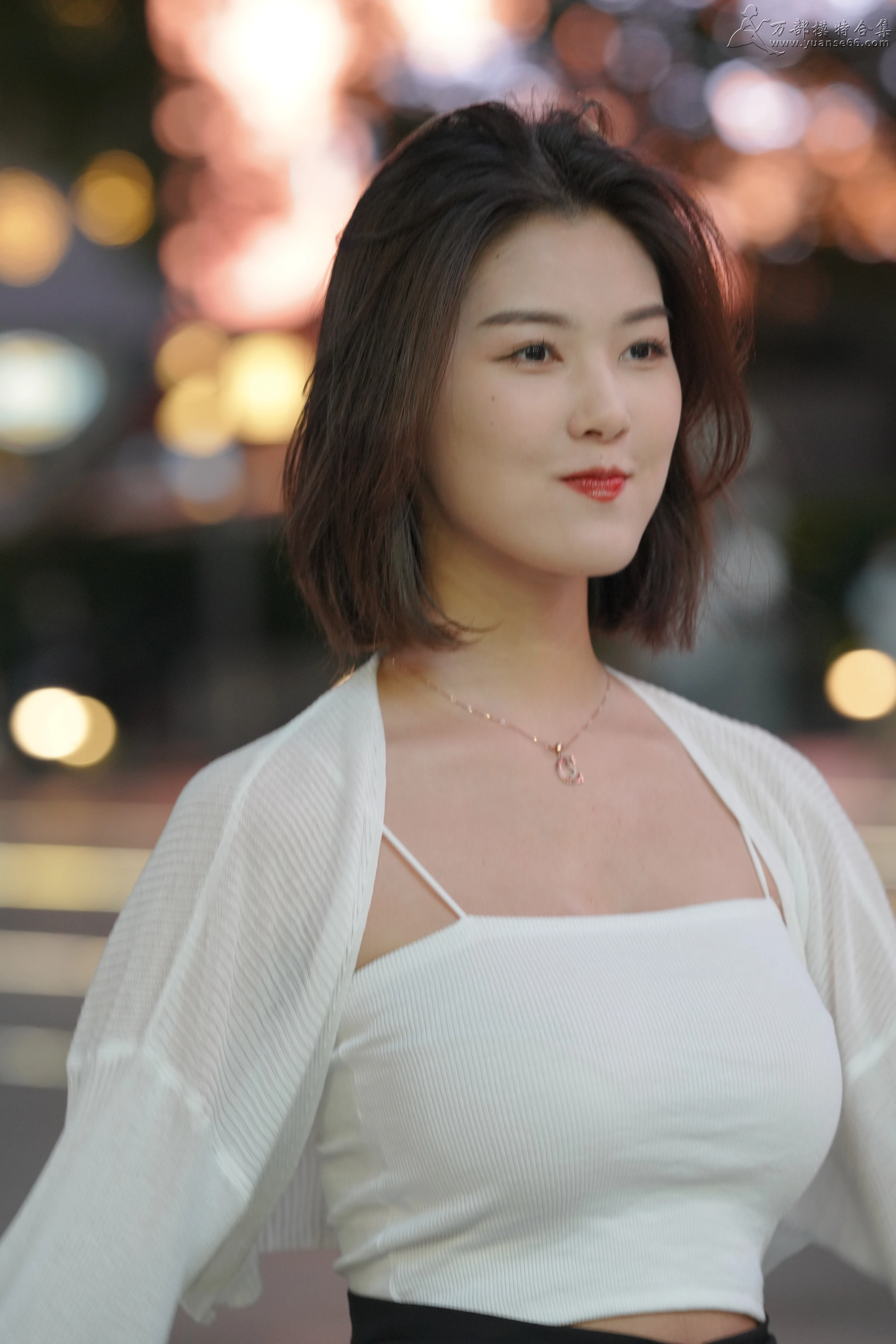 程儿 白吊带+黑短裙151p [151P 0V 2.26GB] - 第5张