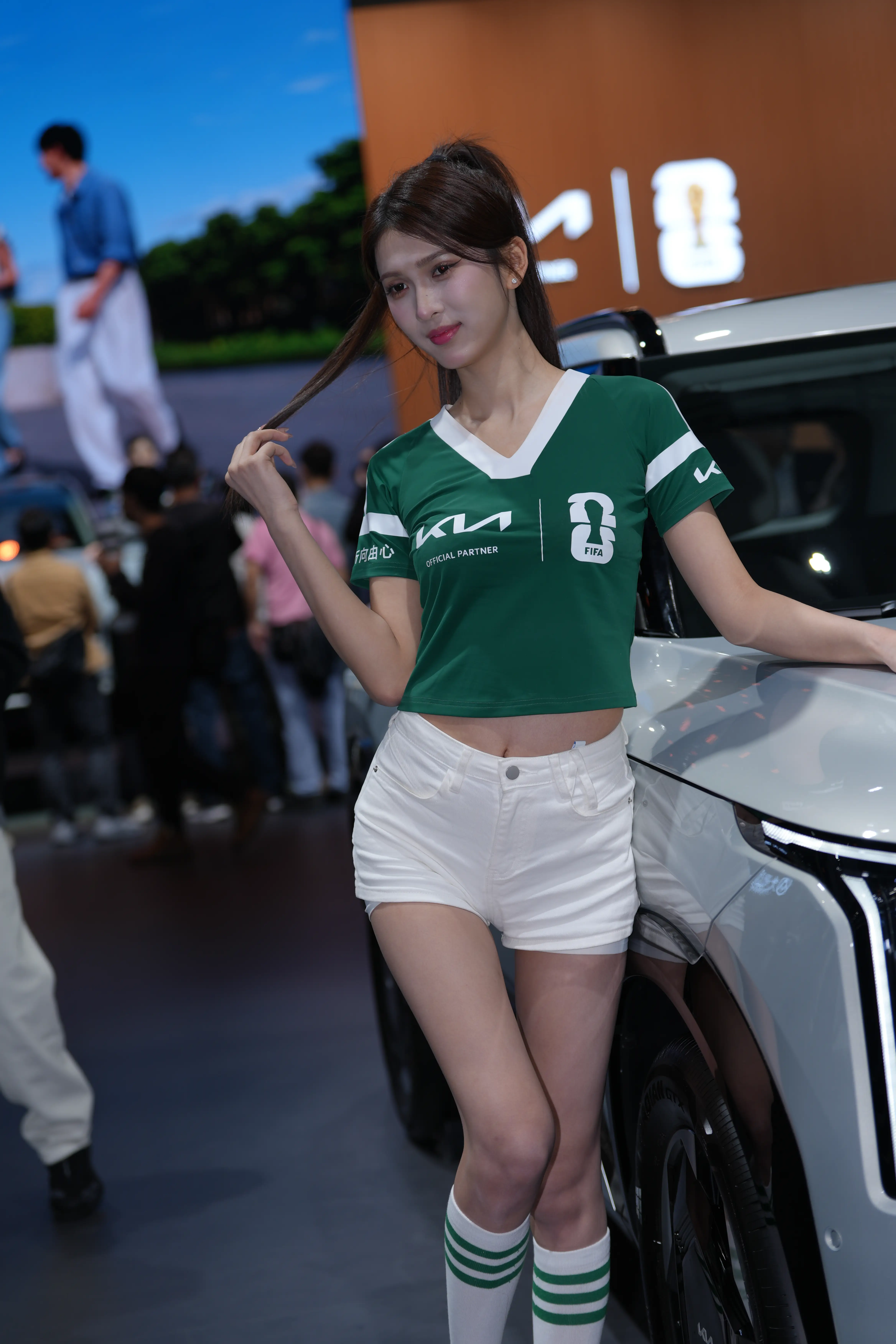 2025广州车展 蔡悦[8P 0V 332.4MB]