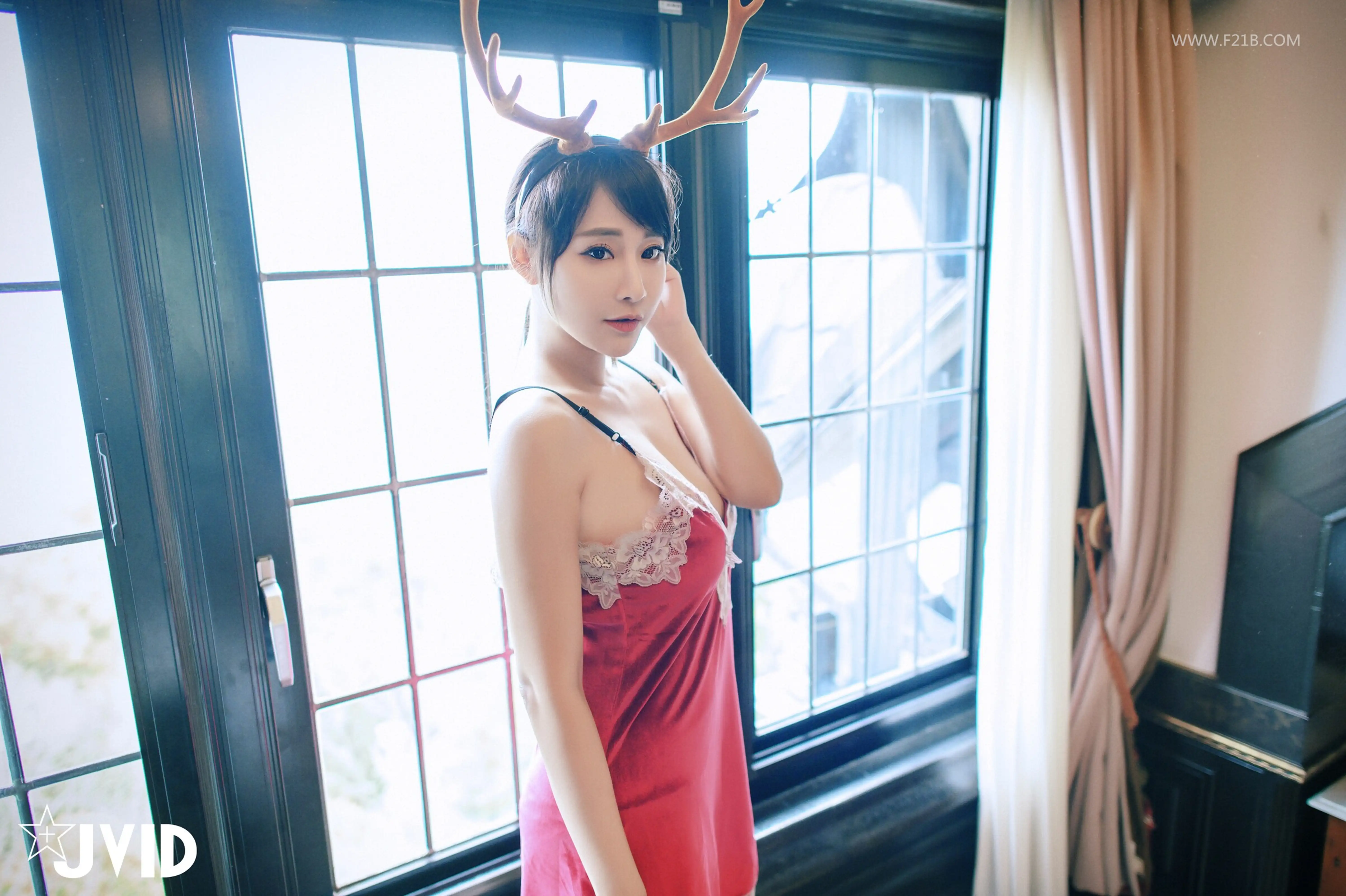JVID NO.581 完美曲线全裸鹿角尤物 - 乐乐 [173P 1V 2GB] - 第6张