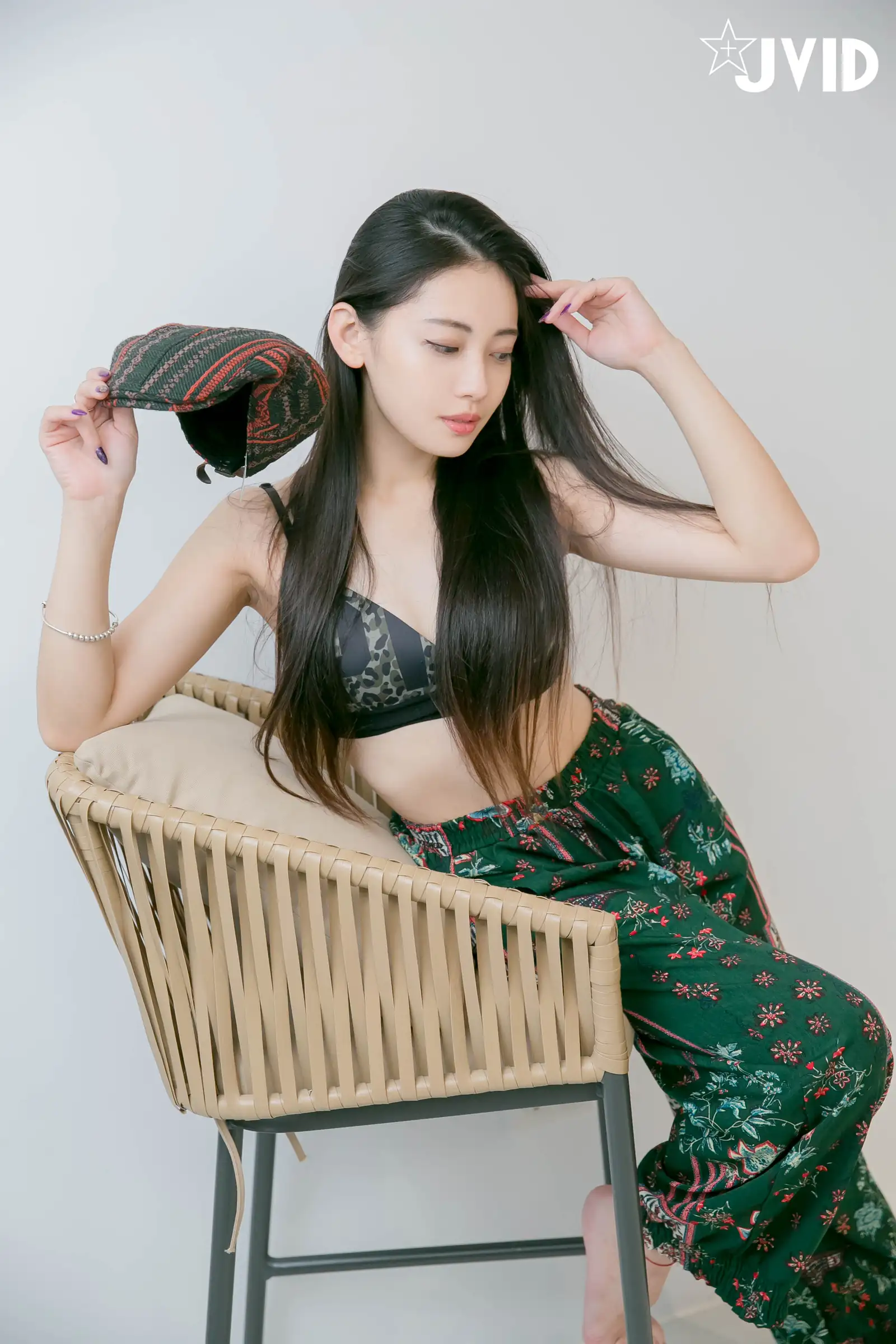 JVID NO.851 夏暮光 私底下穿著就讓人喜歡的性格美女 [83P／133MB] - 第1张