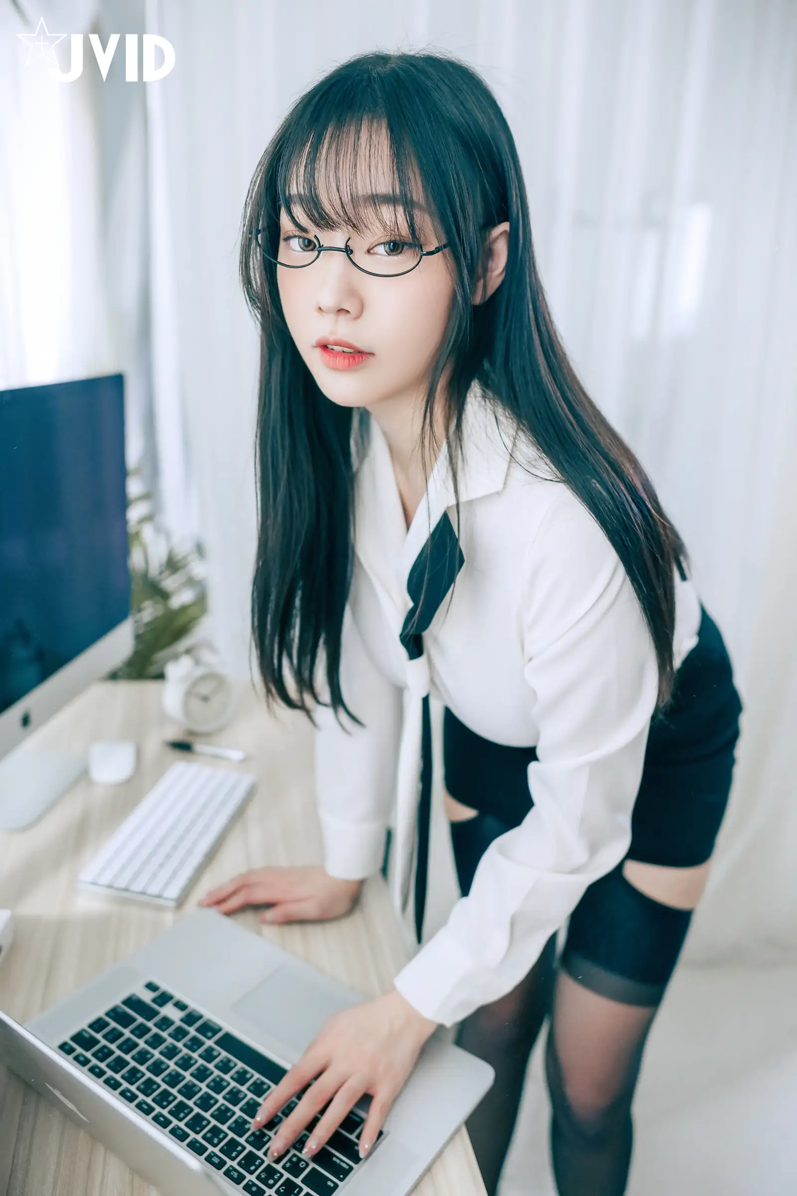 JVID NO.846 苡昕Slivia 超巨乳女秘書 [159P／428MB] - 第4张