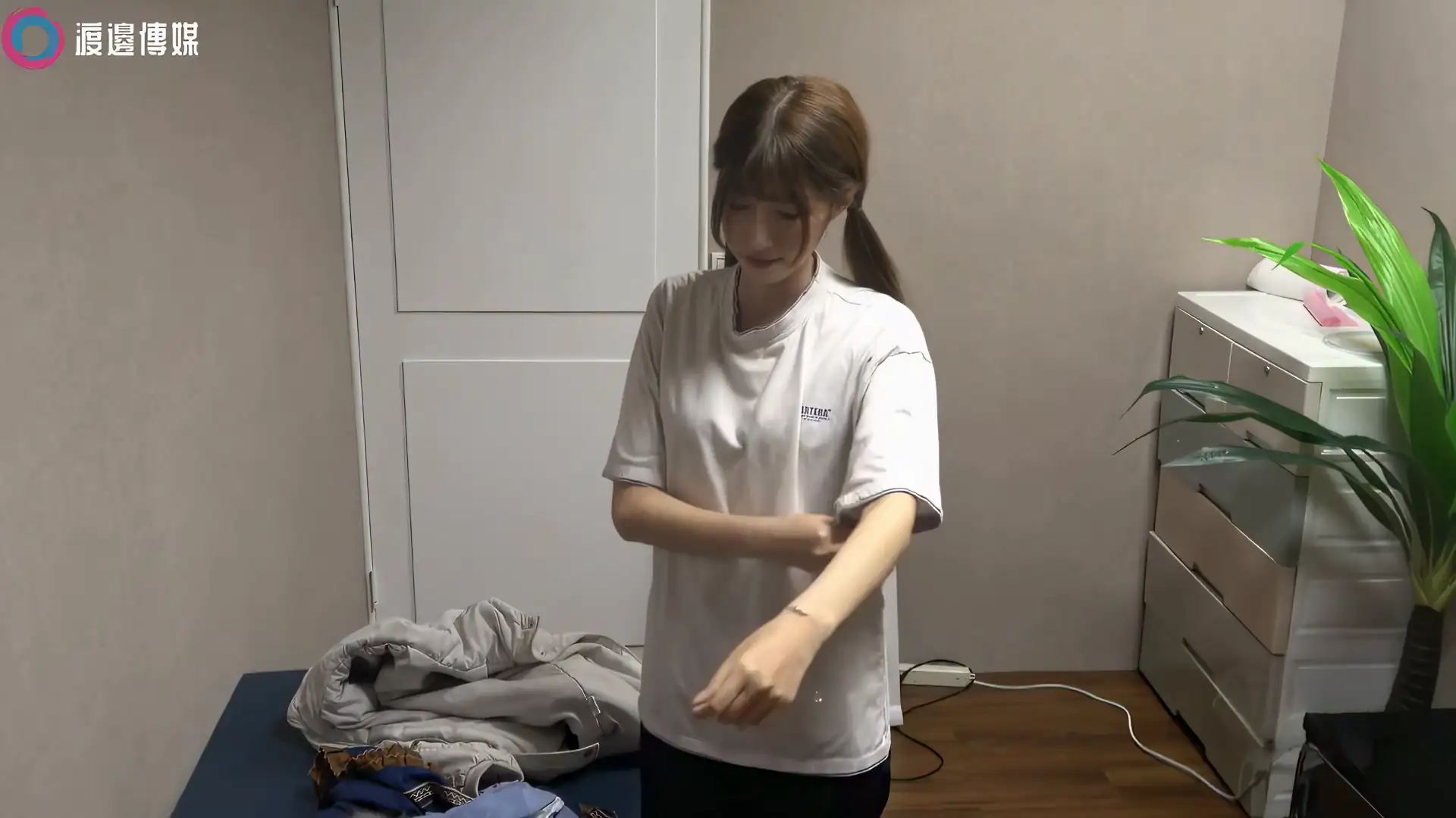 JVID NO.1155 Saki_纱季 渡边传媒 [18P1V 1.43GB] - 第4张