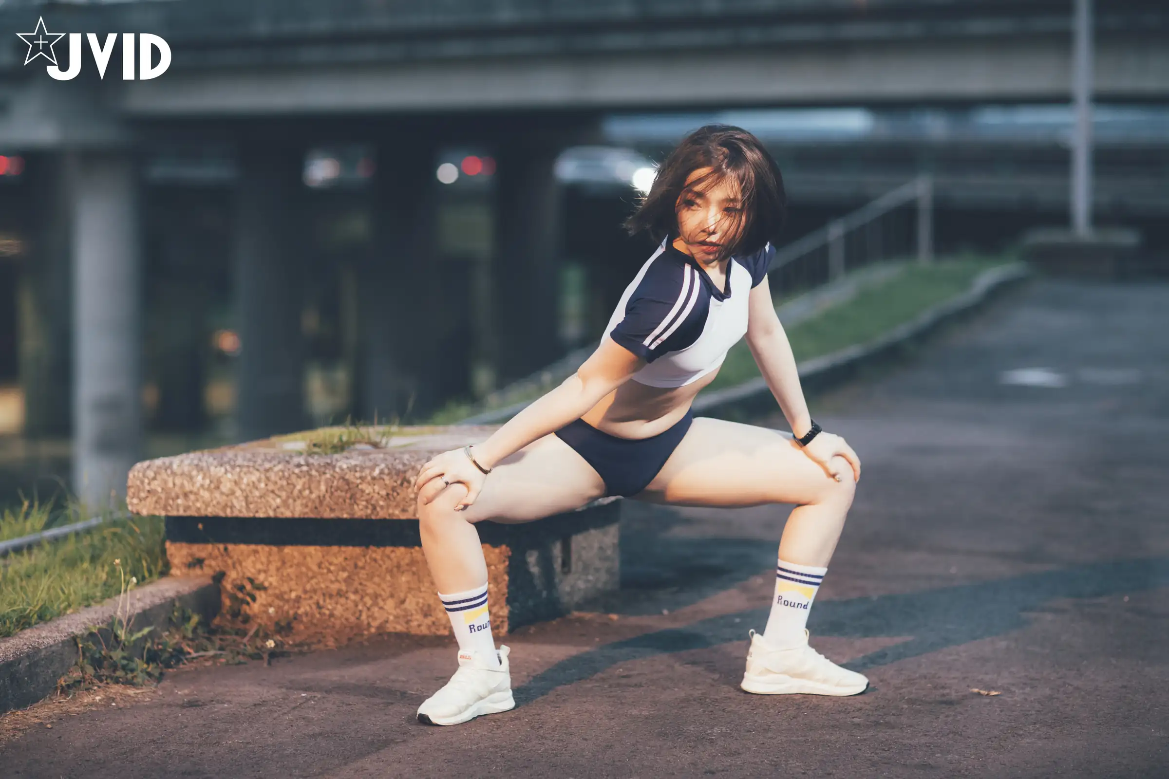 JVID精.品. 雅.捷.「.全.裸.露.點.7分.多.鐘.劇.情.片.」.健.身.教.練.把.正.在.做.運.動.的.雅.捷.少.女.操.翻.了