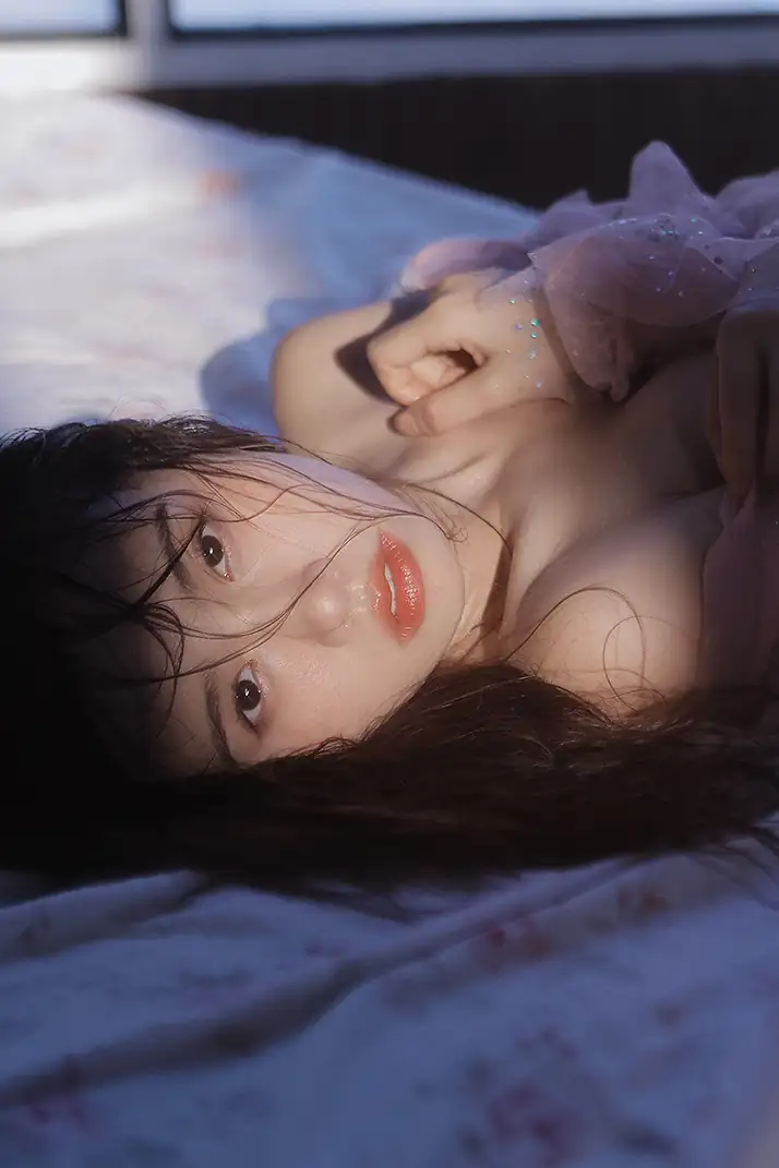 A-mu NO.027 赖床