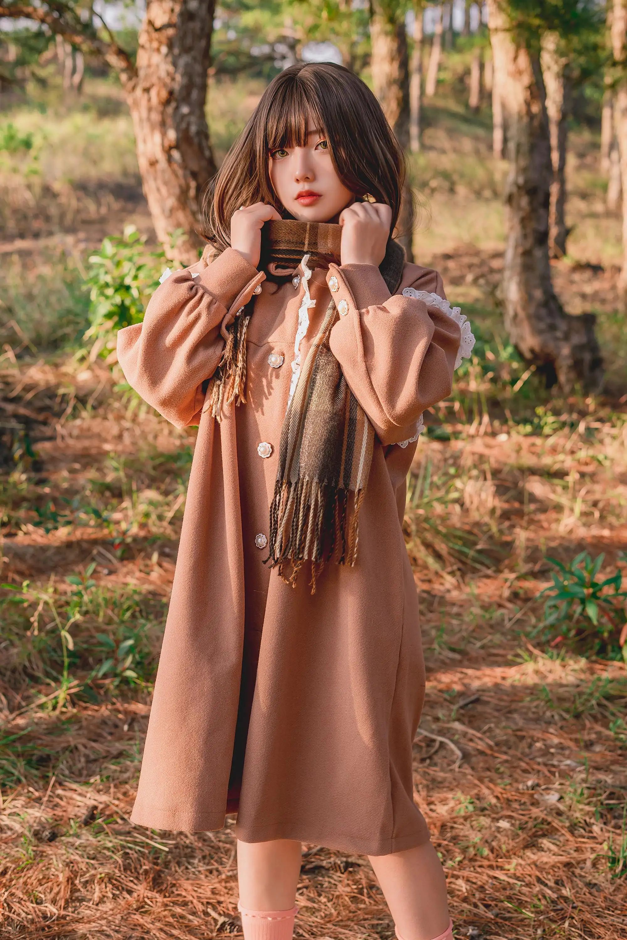 Messie Huang NO.024 Into the Wood [26P-28.35 MB]