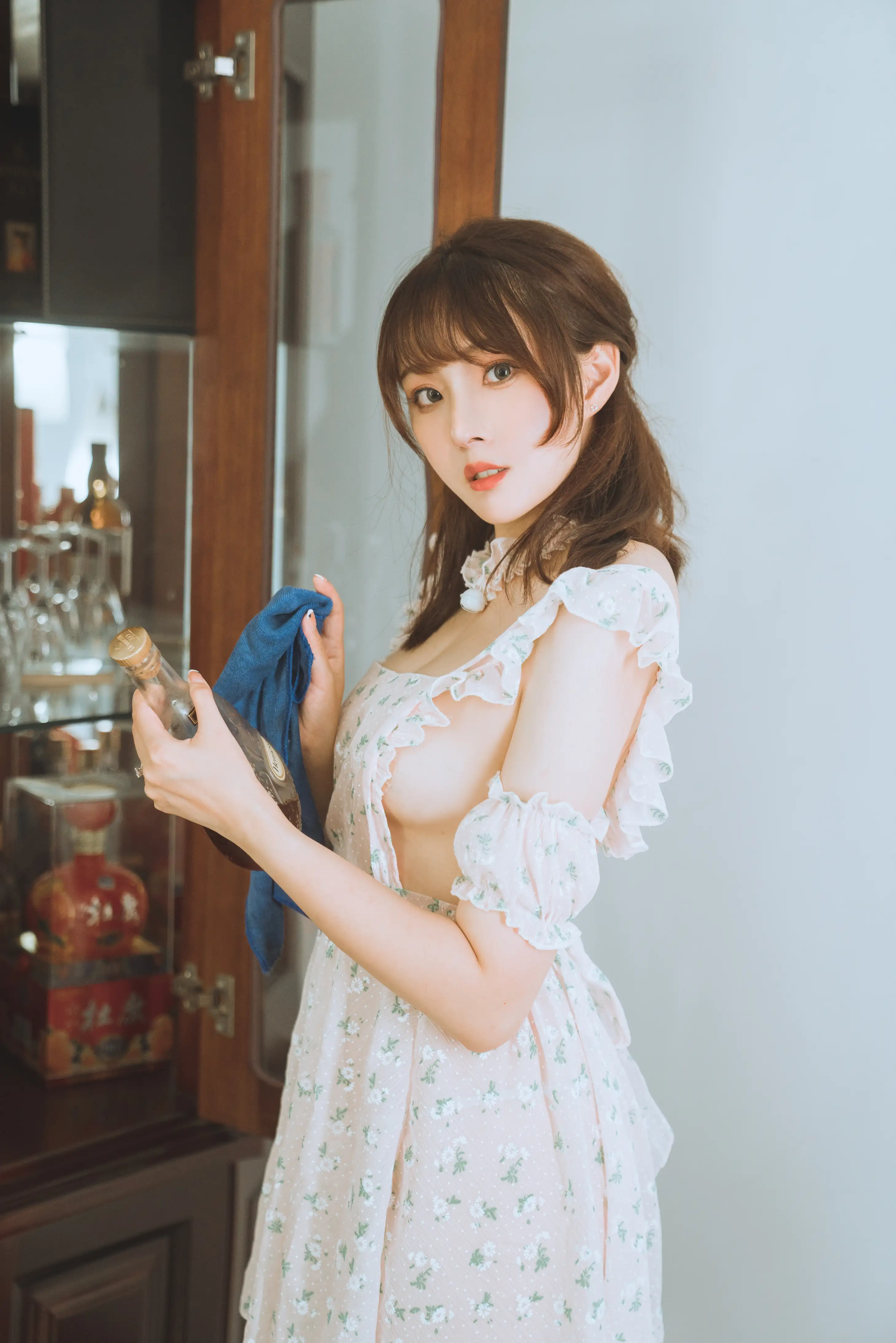 Natsuko夏夏子 NO.078 碎花围裙[55P 423.8M] - 第1张