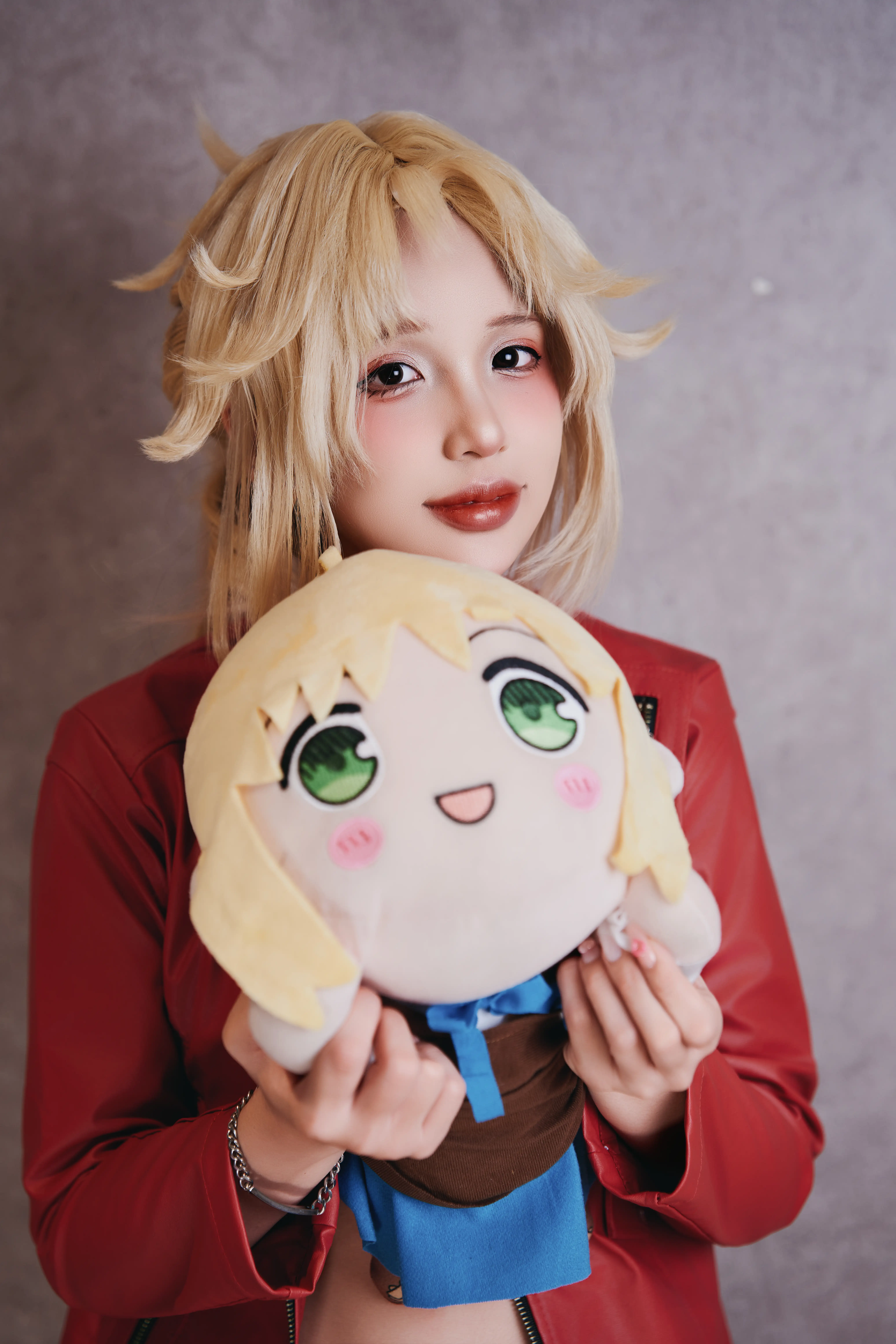 Puy Puy NO.005 プィプィ (Puypuychan) cosplay Mordred FateGrand Order [196P5V 3.21GB]