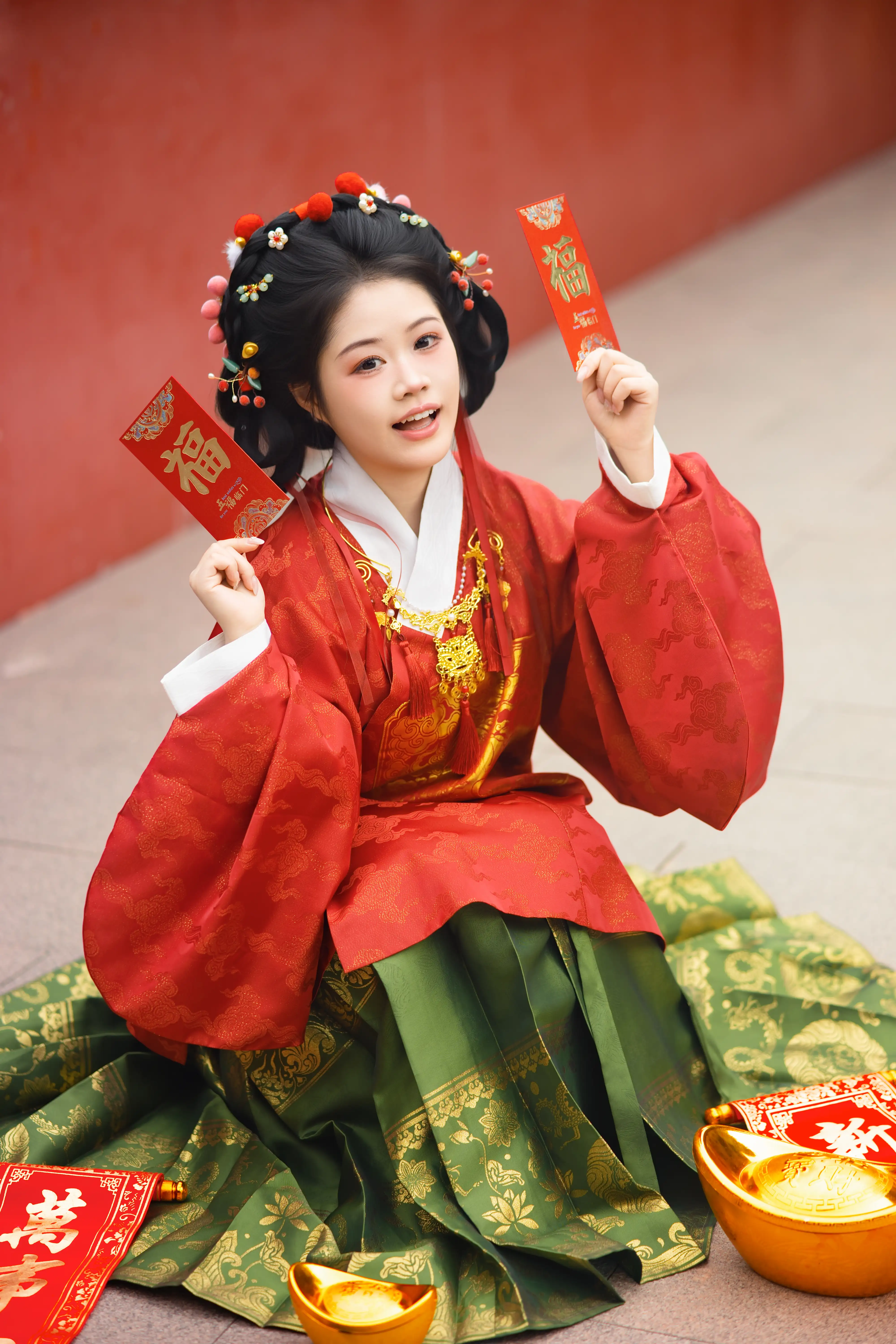YITUYU艺图语 2026.01.08 明制新年汉服写真 [12P 249.61 MB] - 第1张