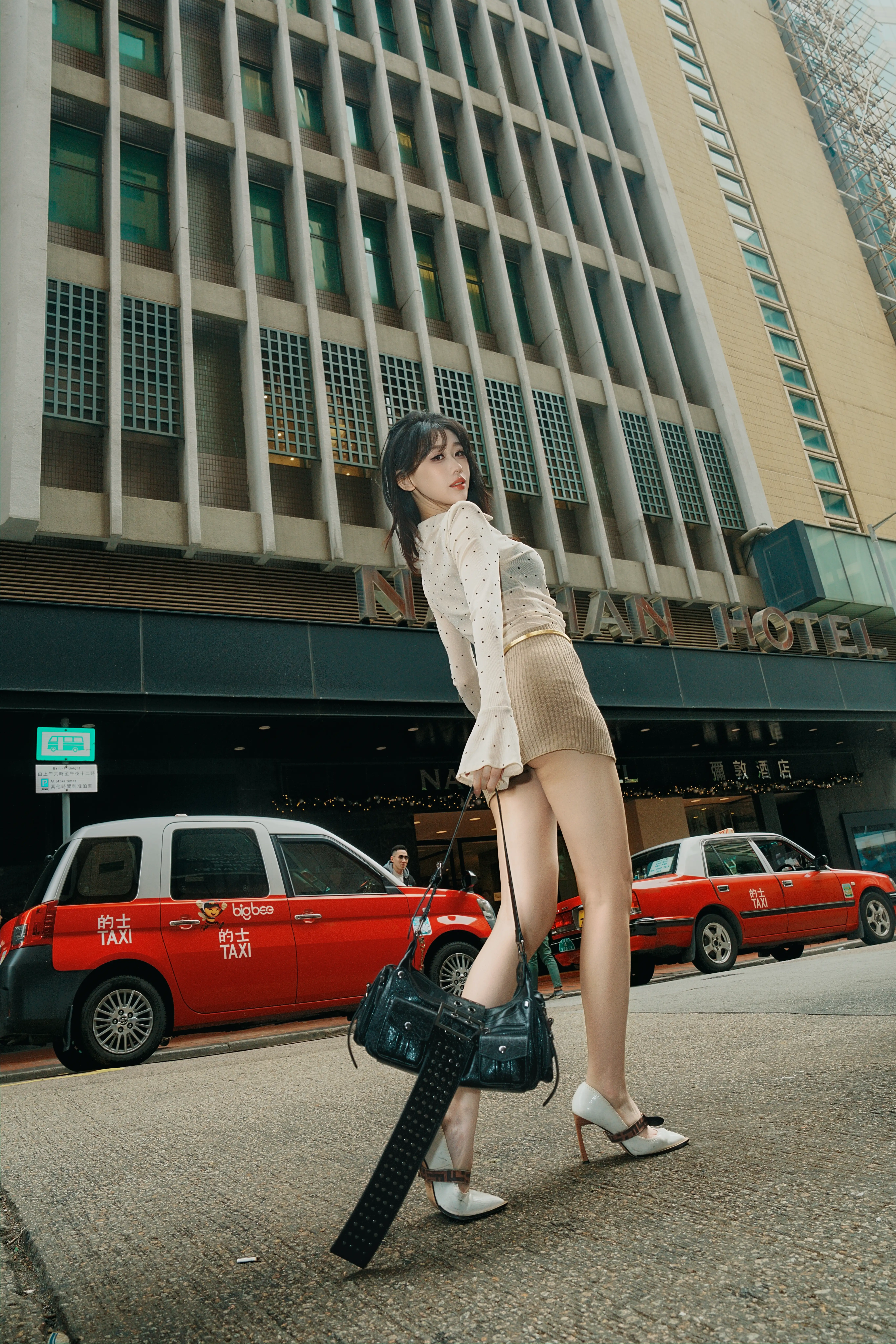 YITUYU艺图语 2026.01.08 香港Nathan Road人像街拍 叫我GG [42P 1.34 GB] - 第5张