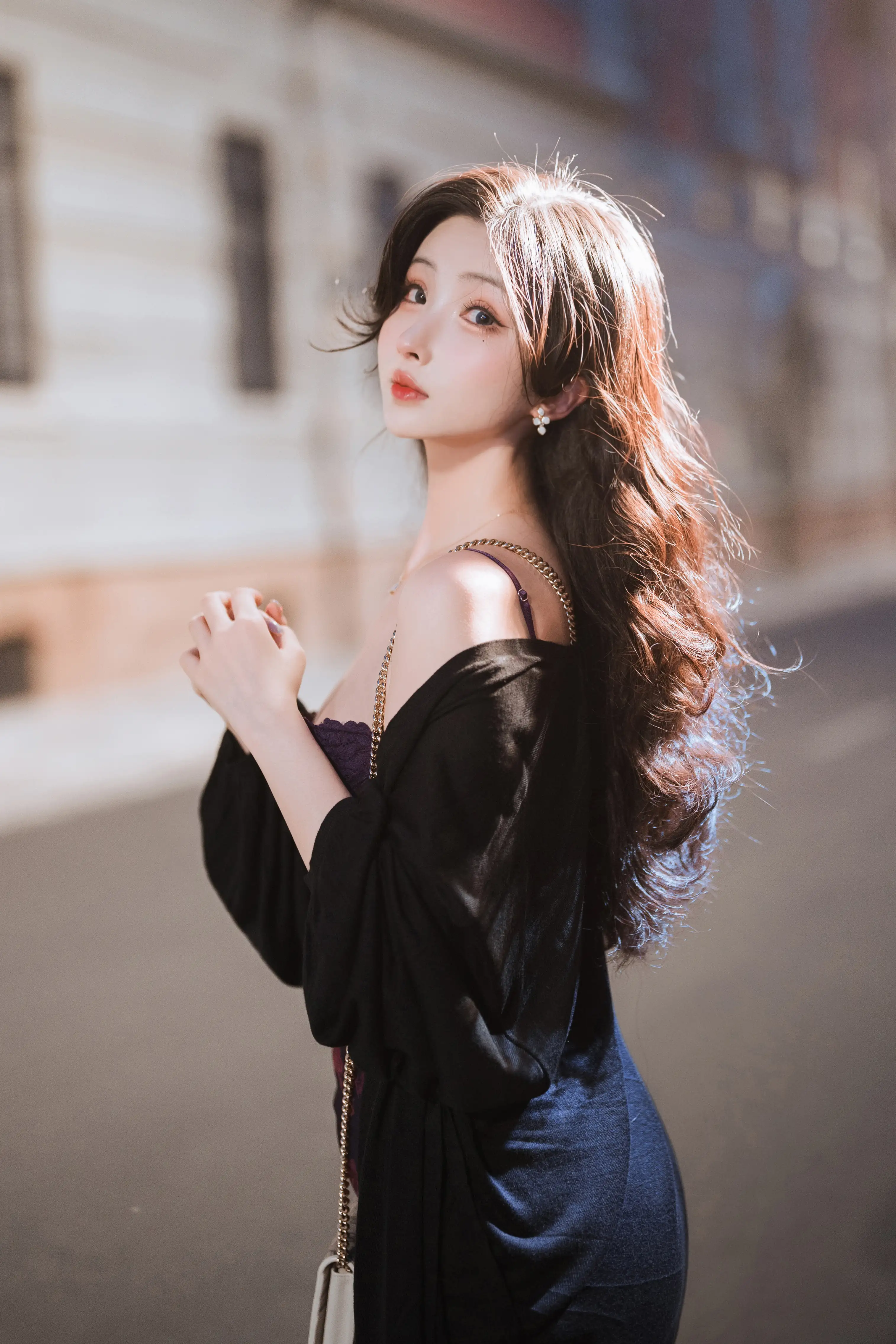 rioko凉凉子 NO.121 美艳小妈 [60P10V 1.12GB]