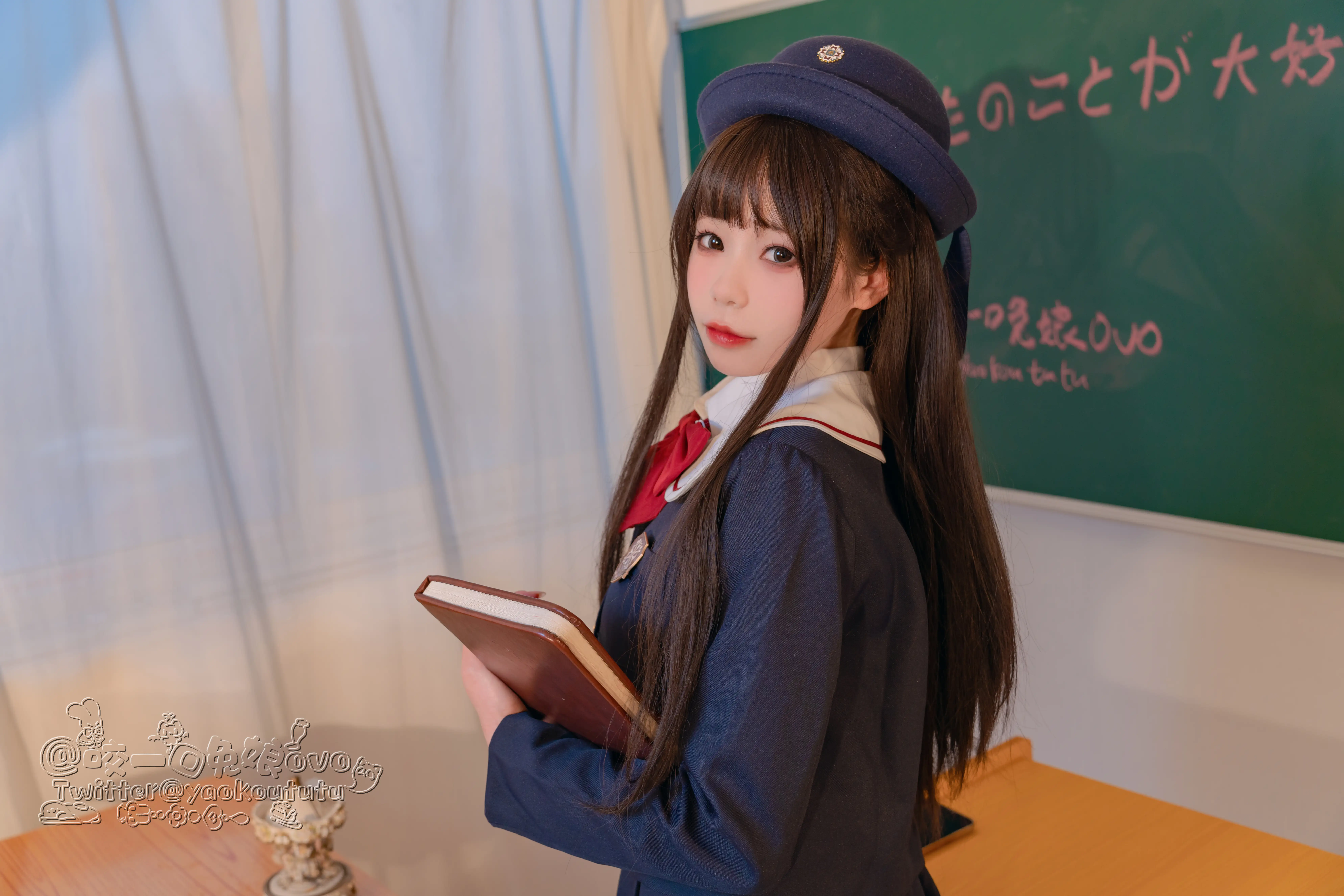 咬一口兔娘(黏黏团子兔) – NO.030 入学式[50P-576.3M]