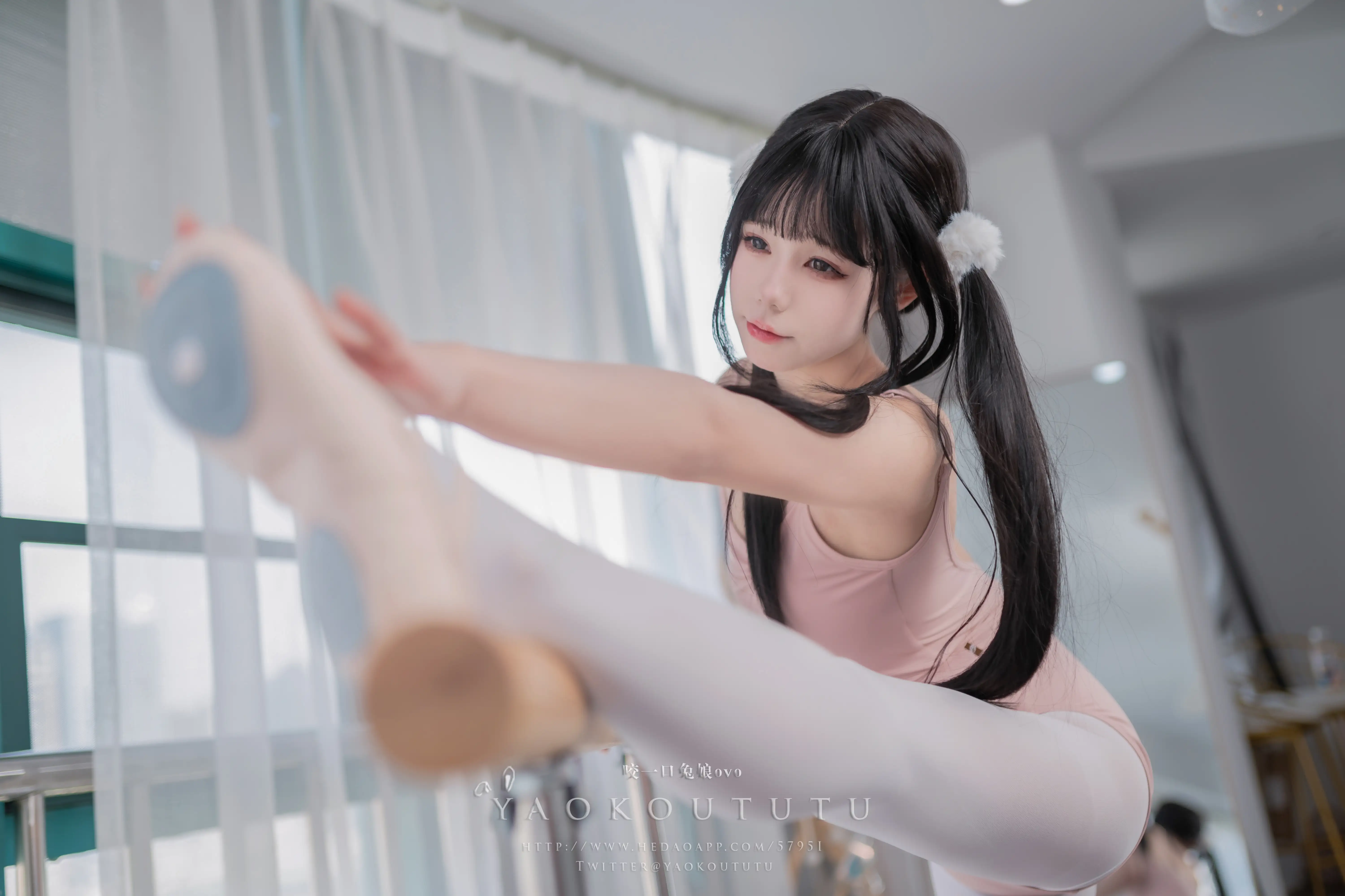 咬一口兔娘(黏黏团子兔) – NO.032 来不及的舞蹈课 [86P1V-669M] - 第3张