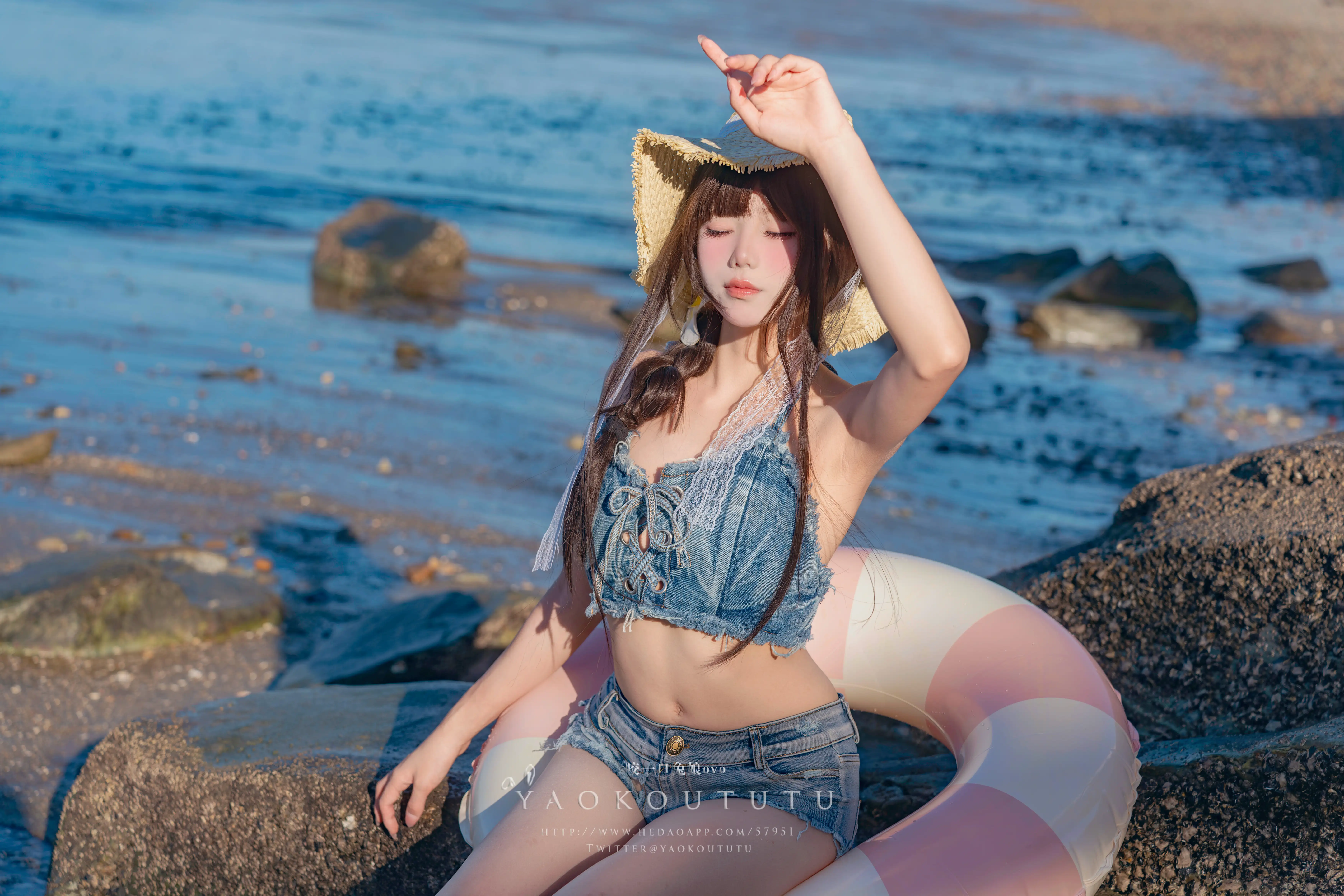 咬一口兔娘(黏黏团子兔) – NO.085『海の夏日』Shotgun[83P-1V-1.44G] - 第2张