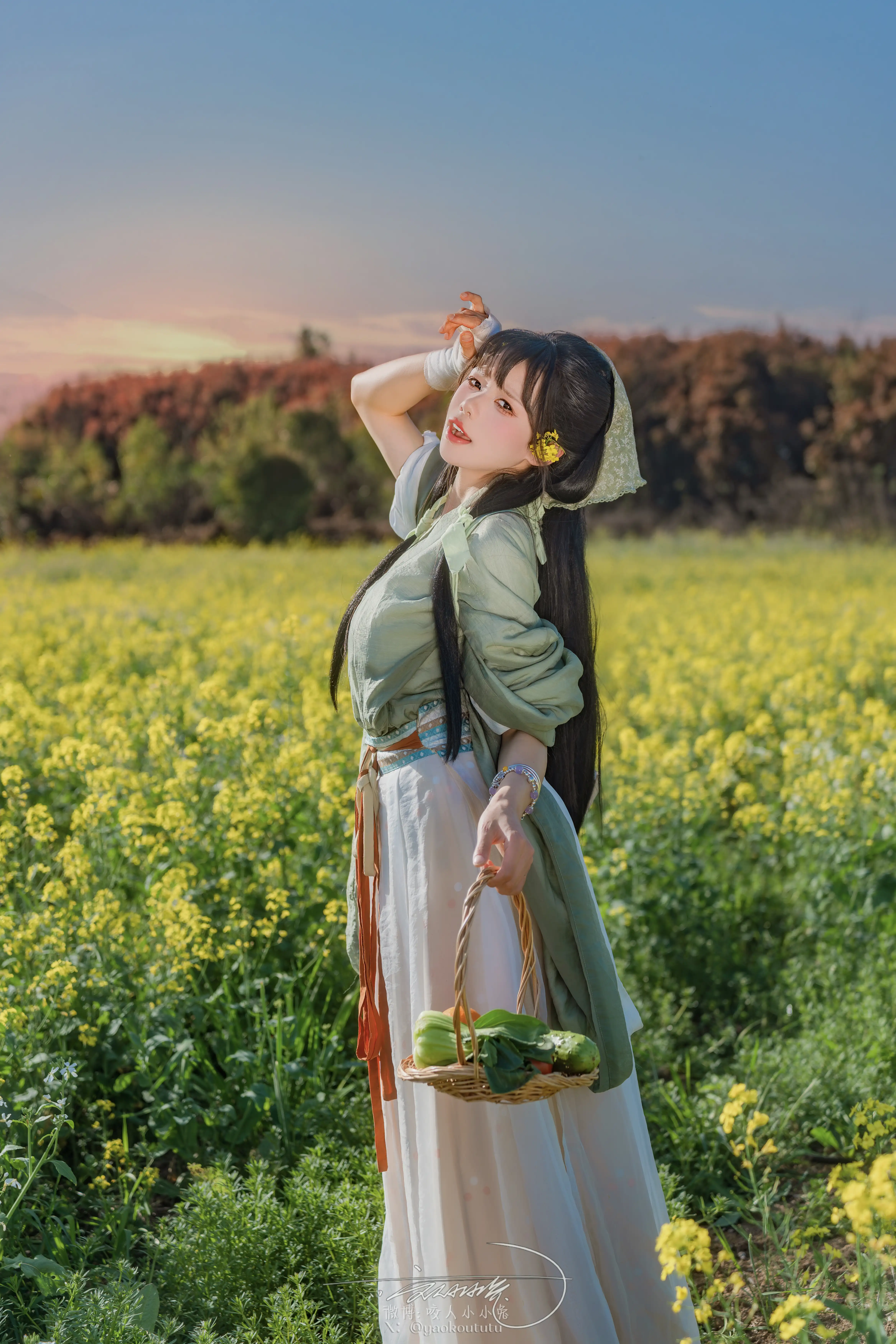 咬一口兔娘(黏黏团子兔) – NO.154 5月作品『田耕记』 [74P1V-1.81GB] - 第2张