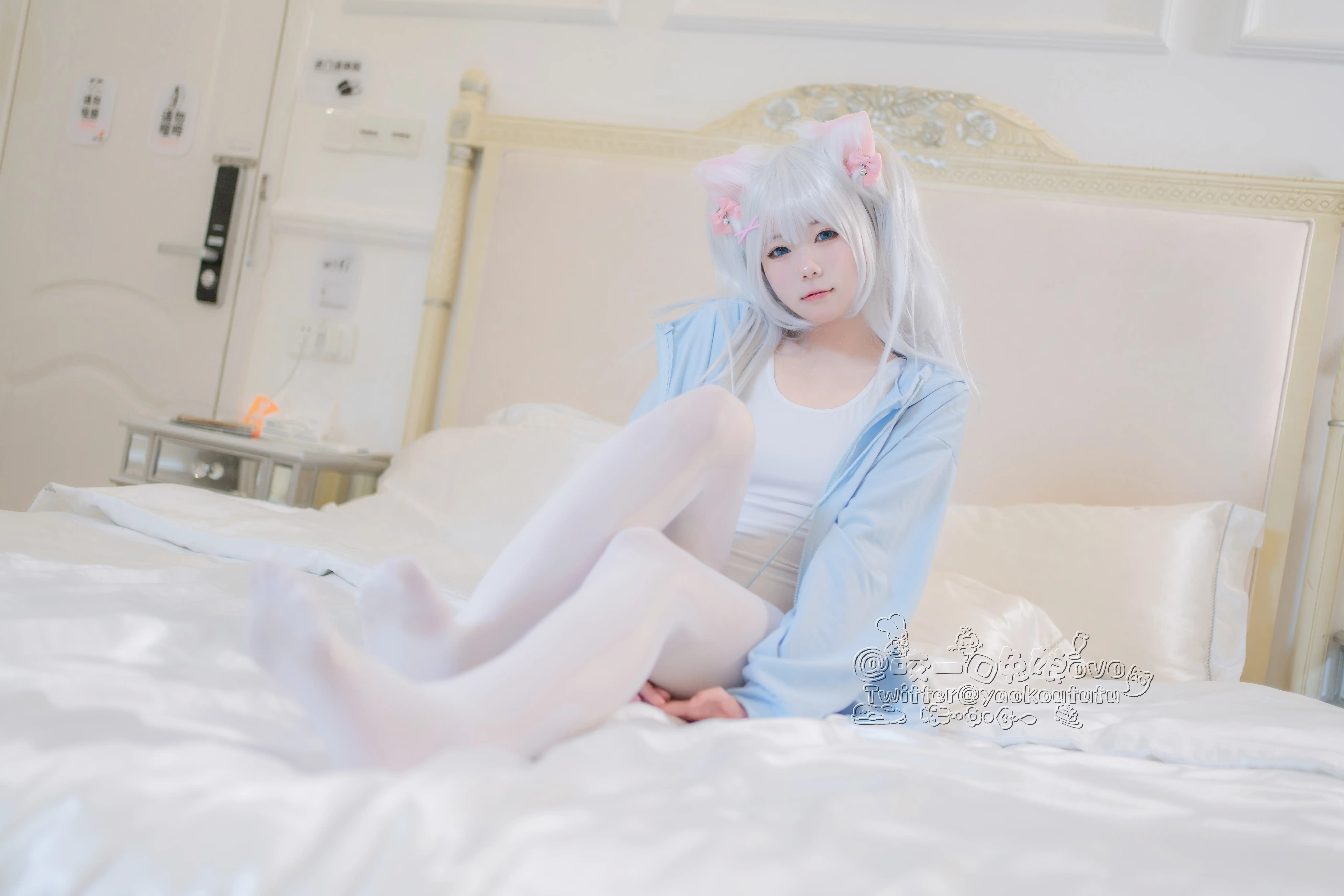 咬一口兔娘(黏黏团子兔) - NO.006 做你的猫 [56P1V-853M]