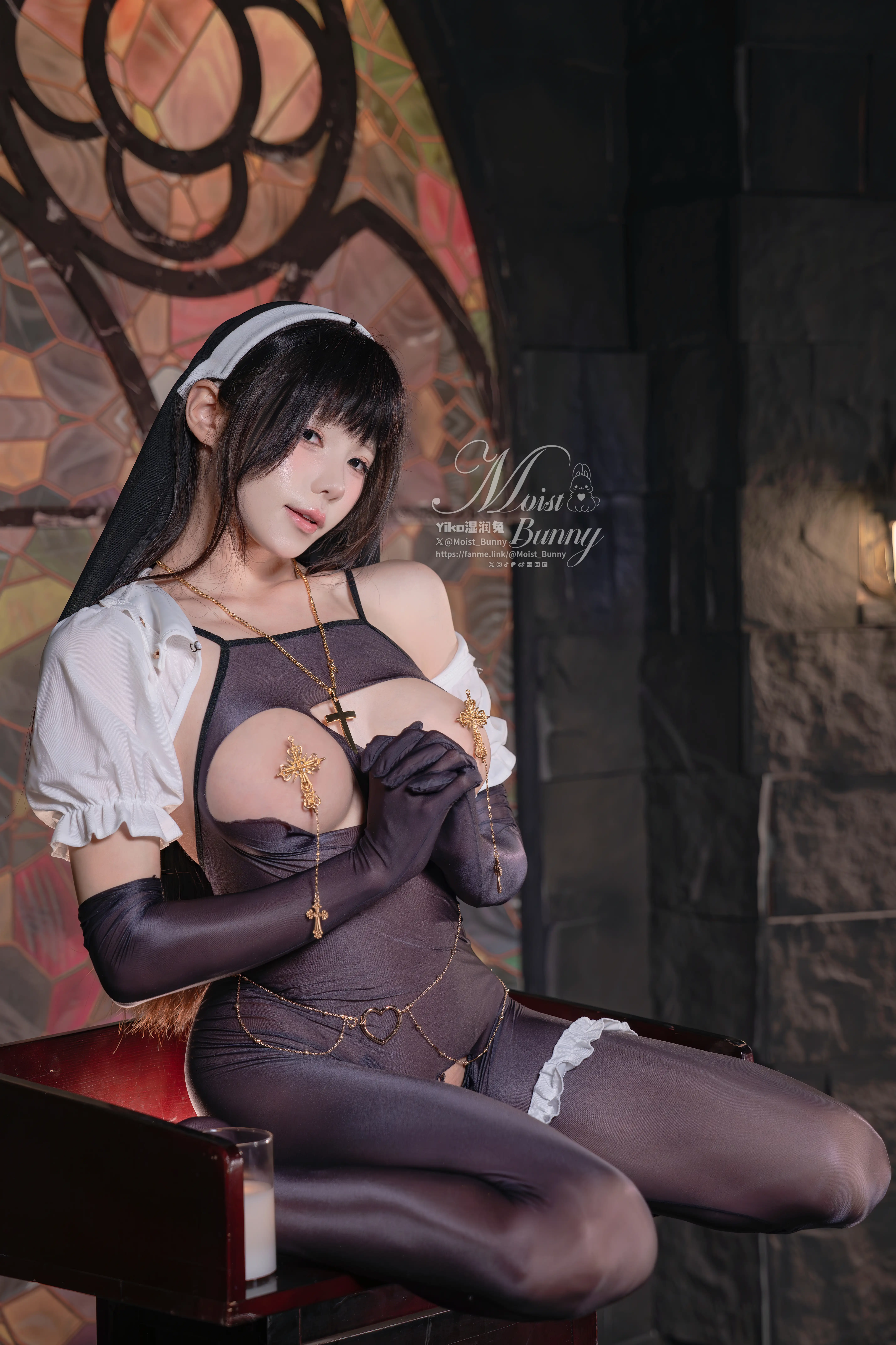 咬一口兔娘(Yiko湿润兔) – NO.208 25年01月作品『布道圣女』Abracadabra·傲慢扭胯舞[73P-1V-3.36G] - 第6张