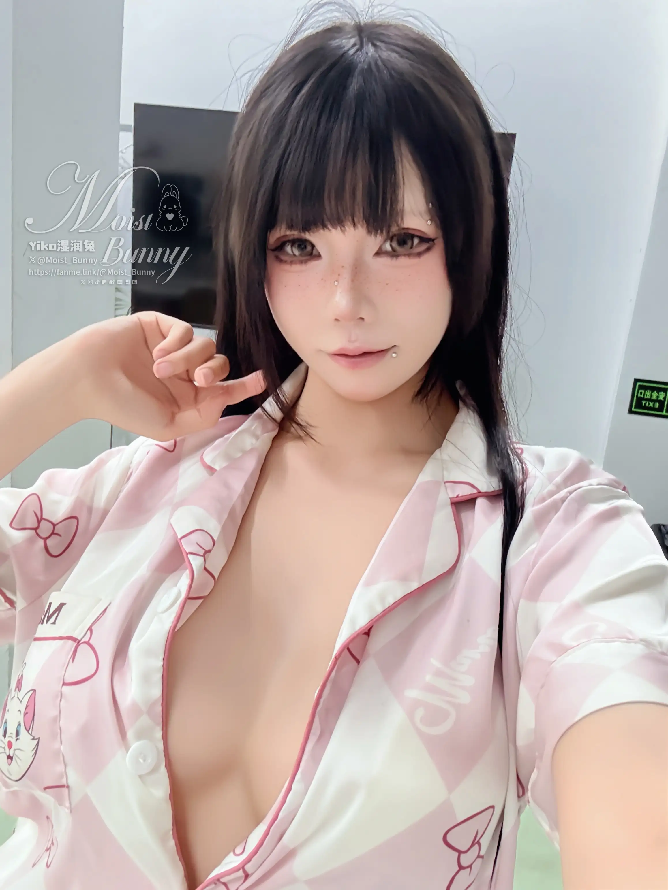 咬一口兔娘(Yiko湿润兔) – NO.231 25年6月作品 西部逆兔女郎 Thirsty [107P2V-1.83GB] - 第6张