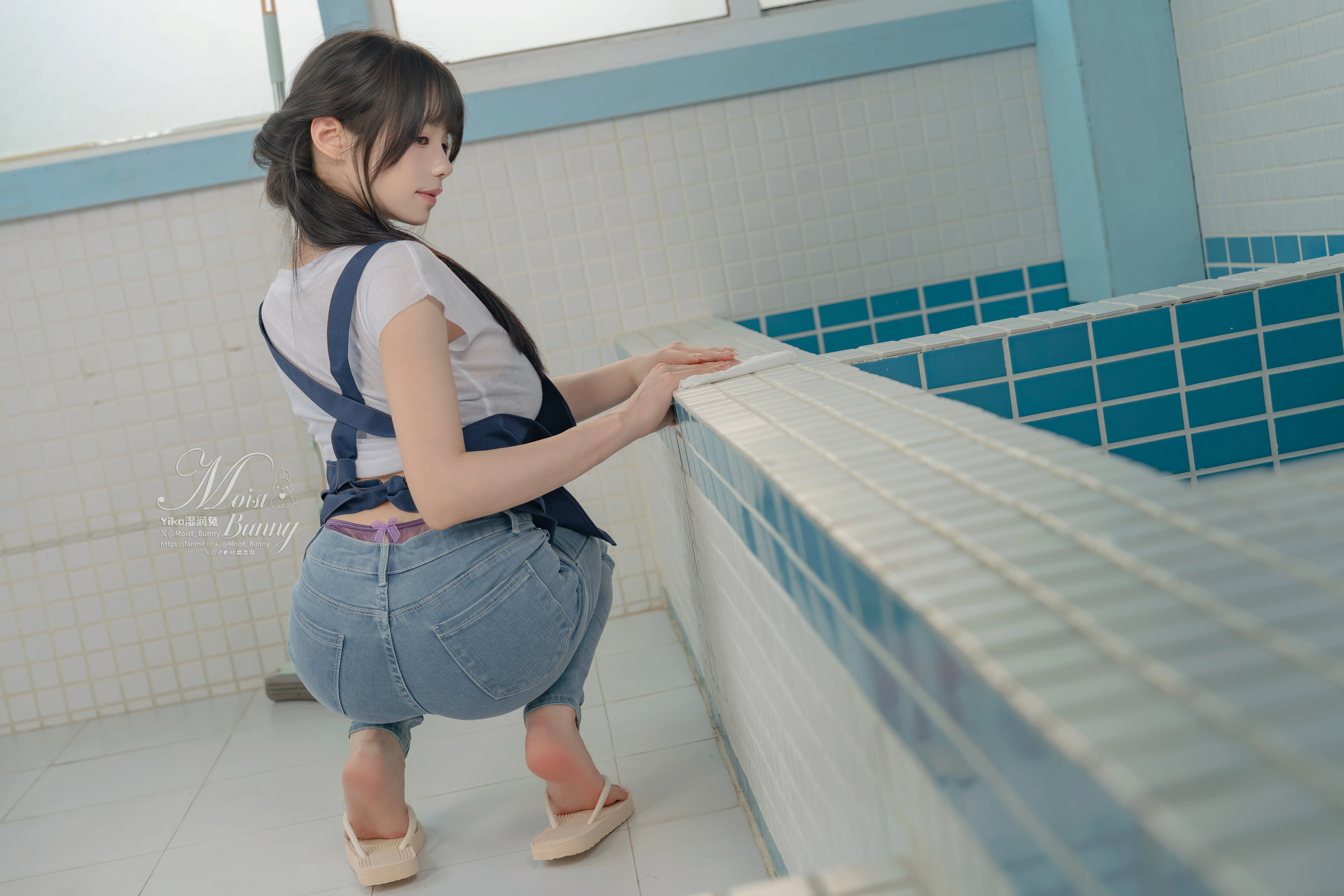 咬一口兔娘(Yiko湿润兔) – NO.245 钱汤の女将 [108P2V-3.37GB] - 第3张