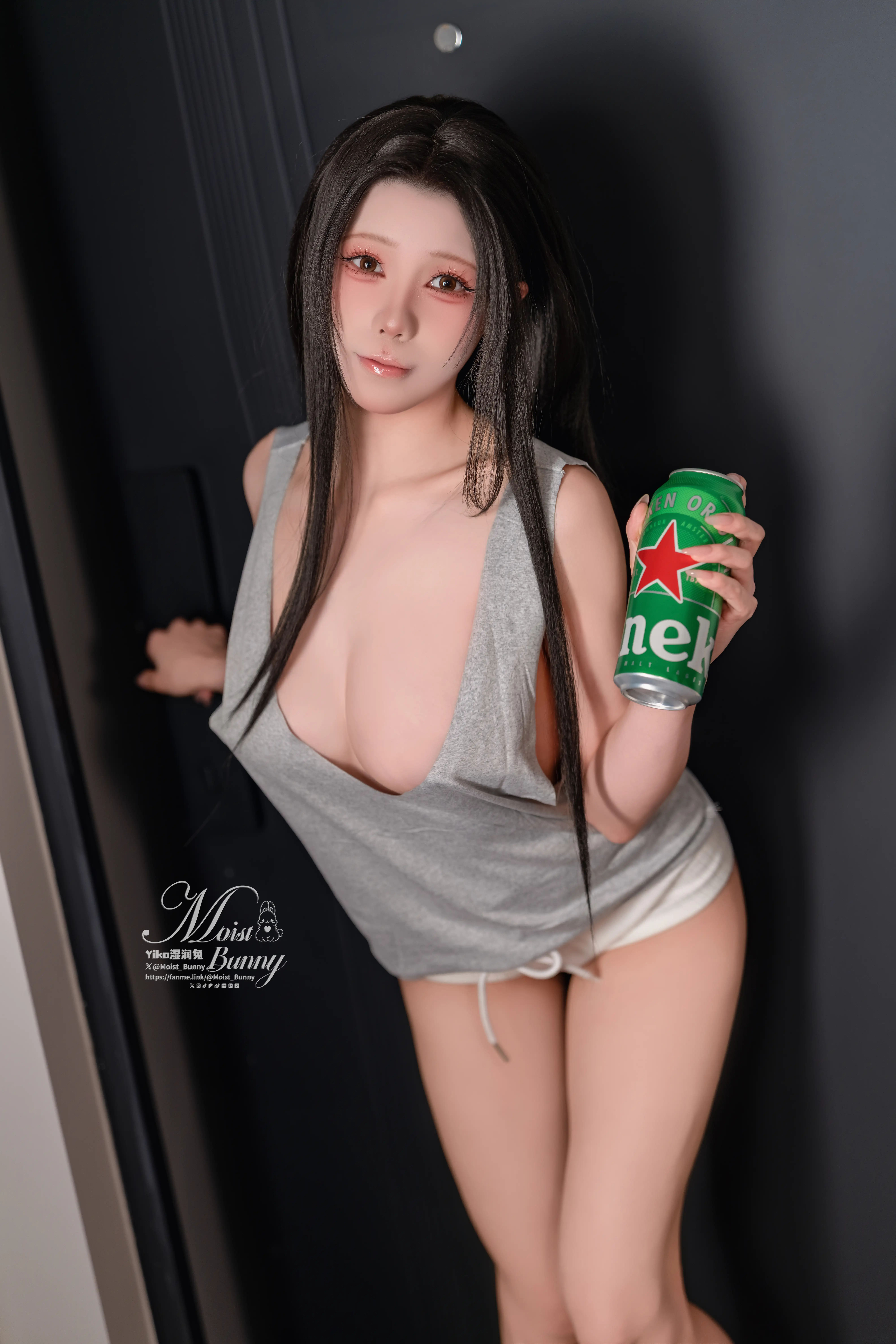 咬一口兔娘(Yiko湿润兔) – NO.260 2025年12月订阅 小酌怡情[128P-3V-3.34G] - 第2张