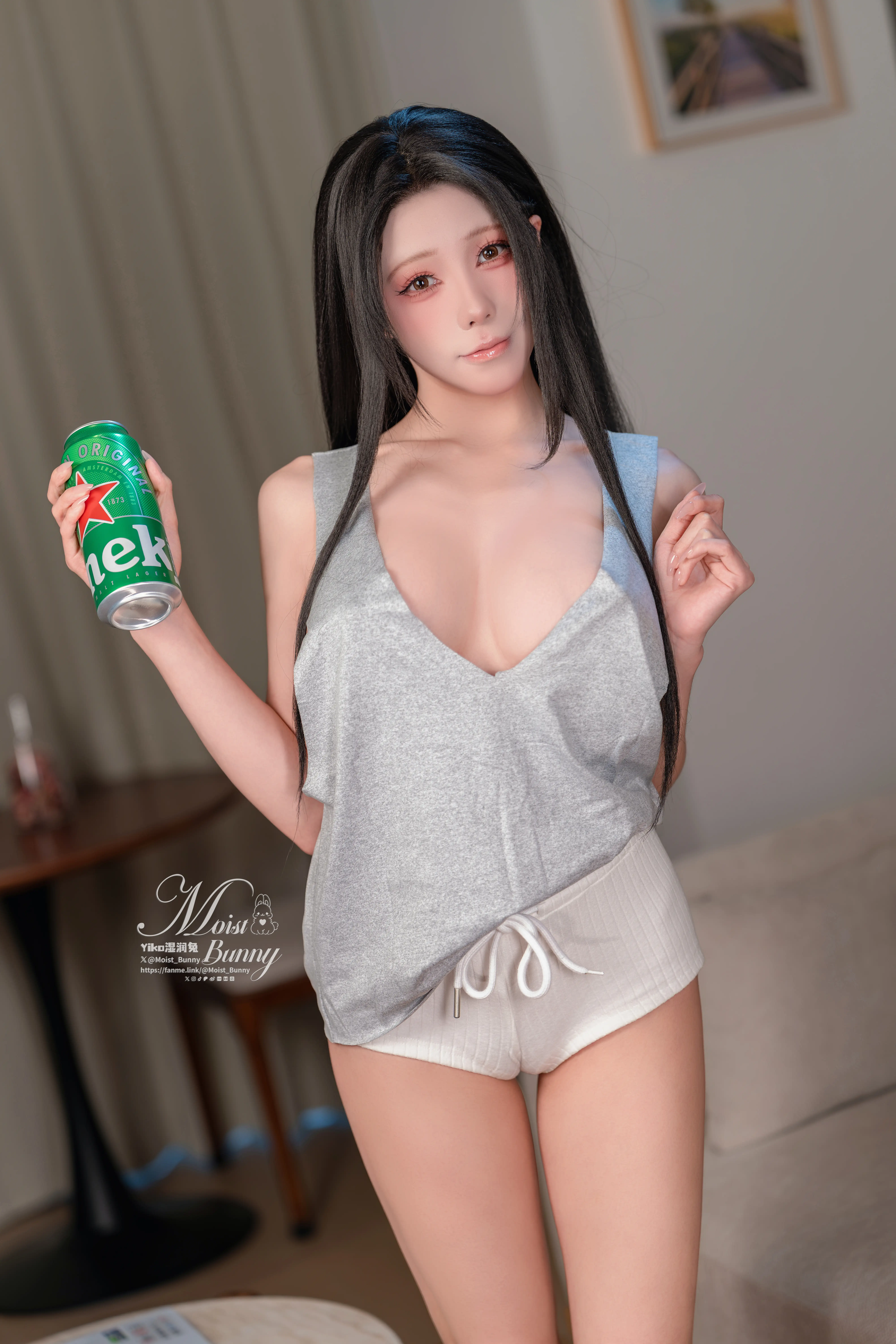 咬一口兔娘(Yiko湿润兔) – NO.260 2025年12月订阅 小酌怡情[128P-3V-3.34G] - 第4张