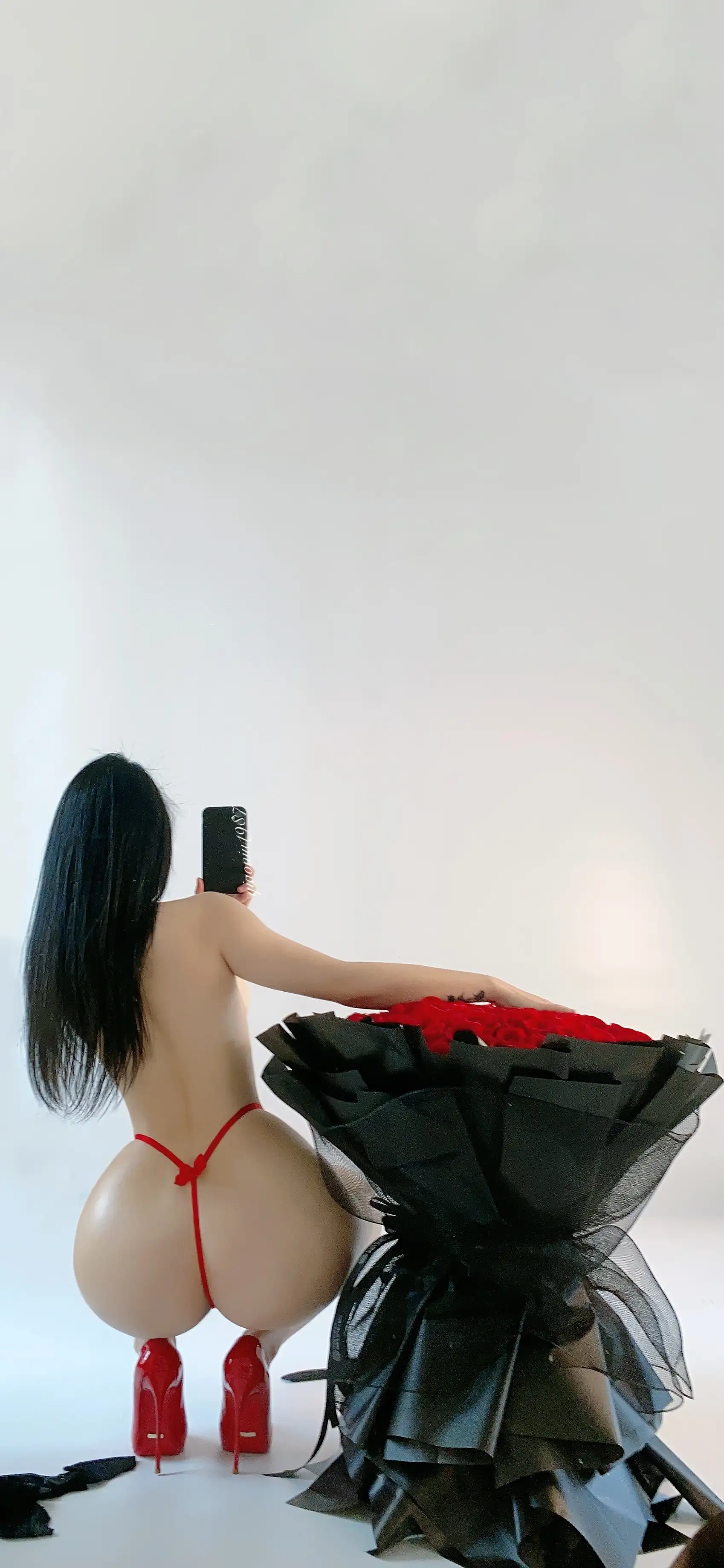 俏妞qiaoniuTT NO.049 挚爱献礼[41P-2V-118.3M] - 第2张