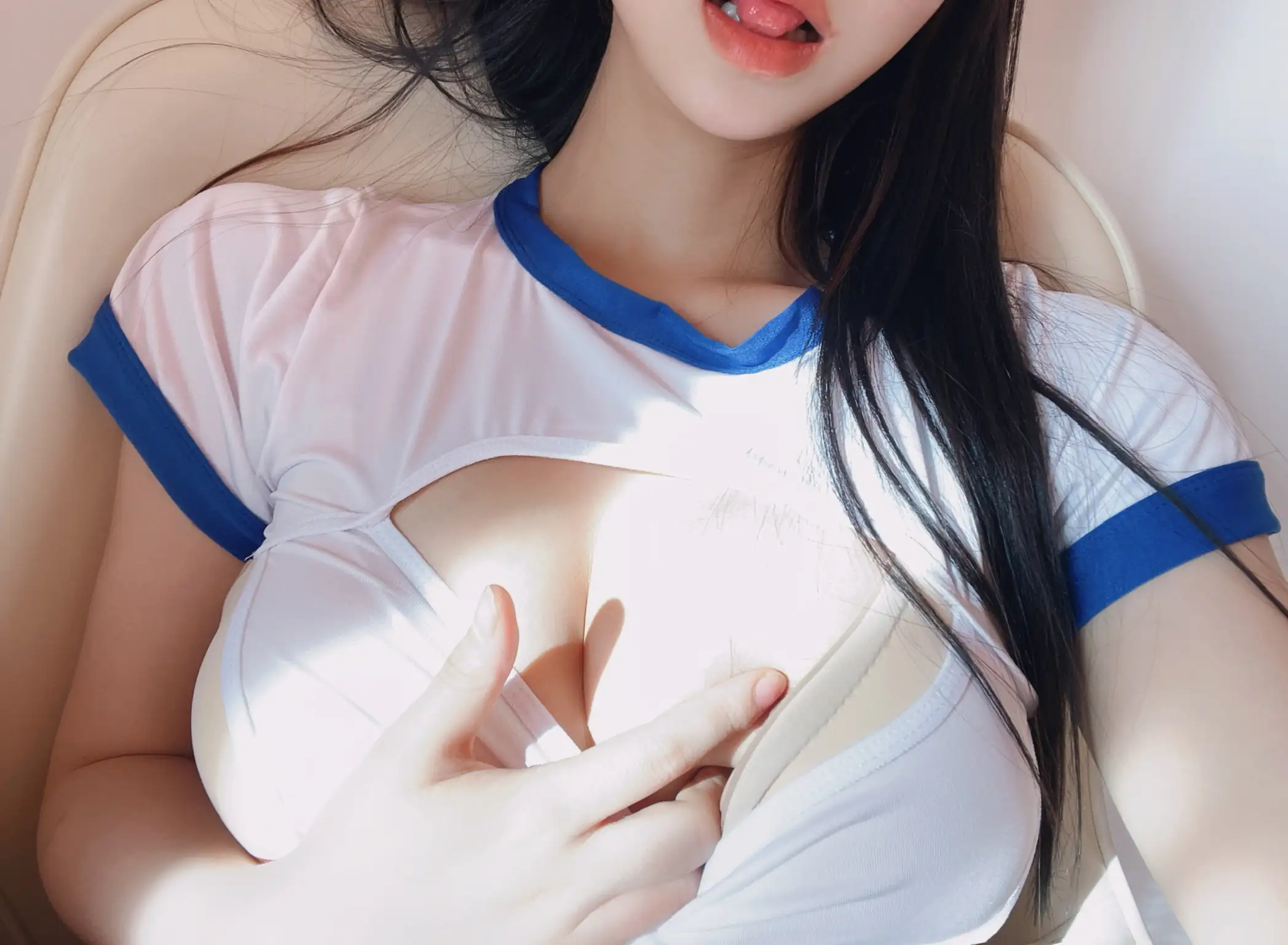 姐姐Lalion NO.028 纯情学院风 [28P3V 34MB]