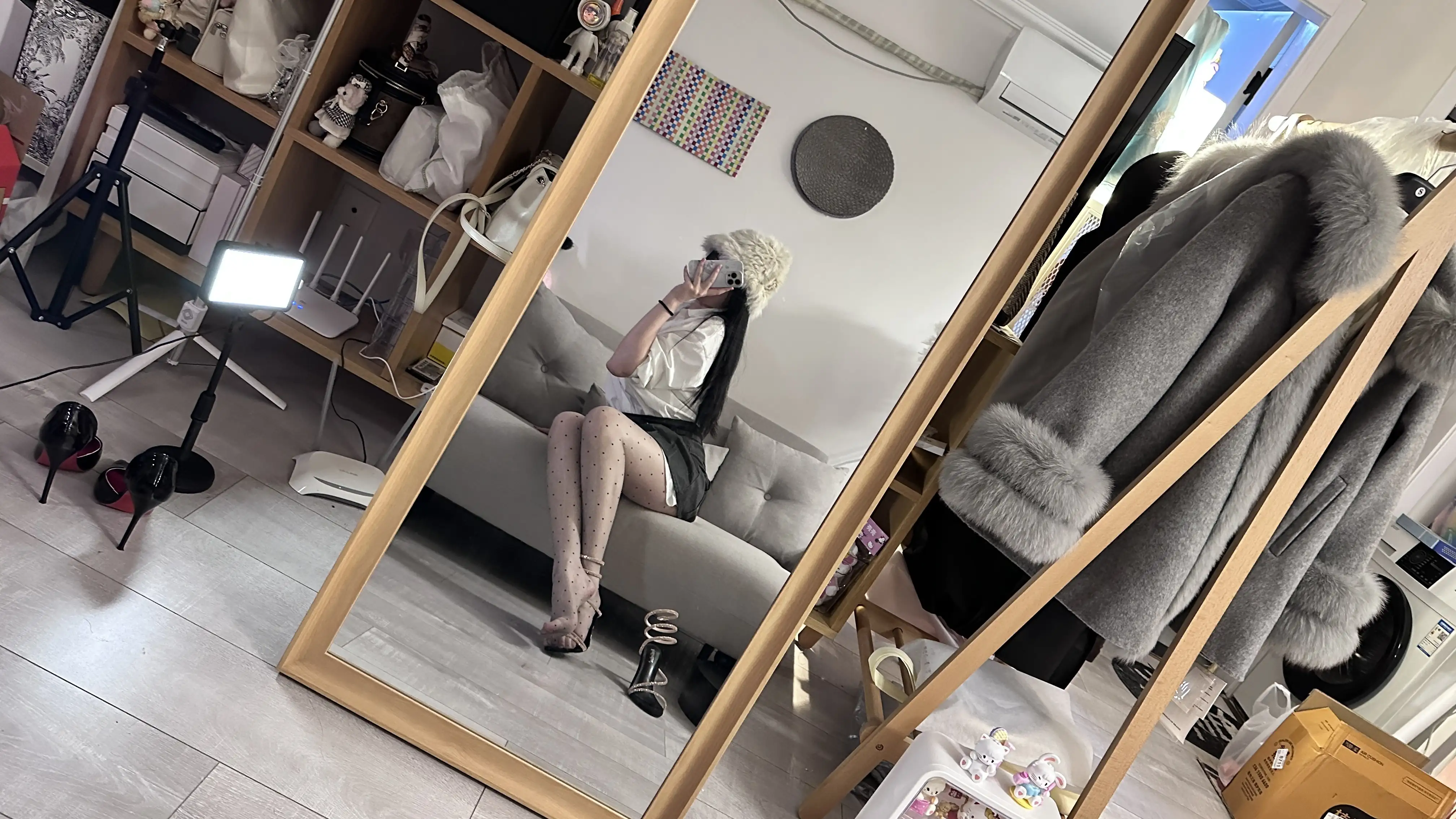 玫桃泡芙 NO.007 黑丝长腿 [77P+12V／152MB] - 第1张