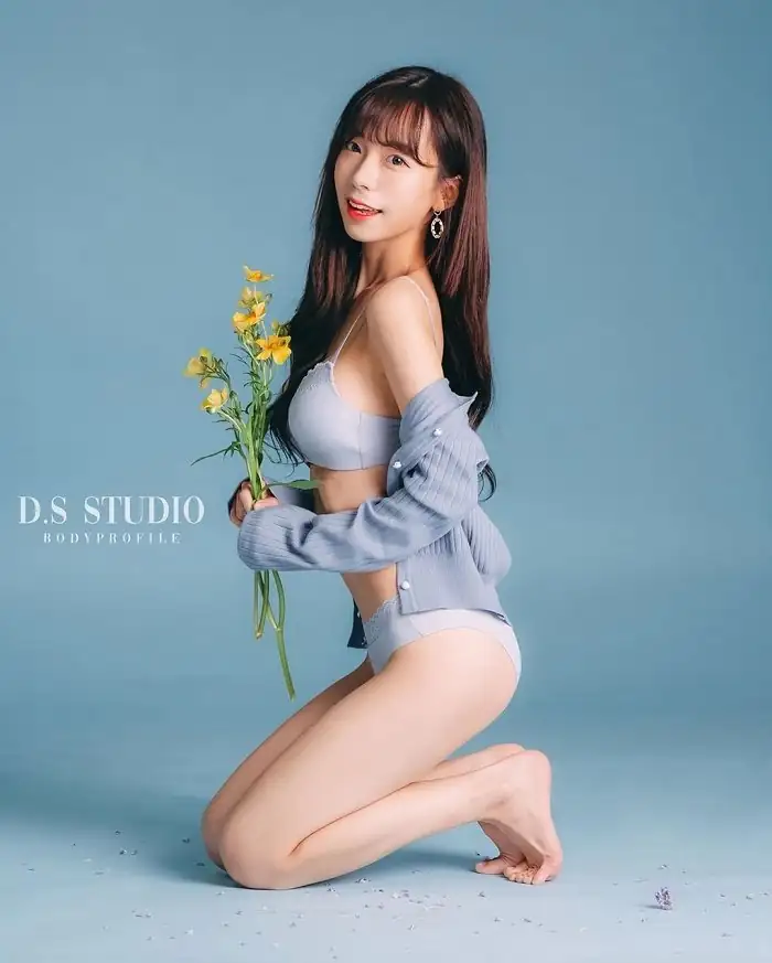 李素英leeesovely+70p100v - 第3张