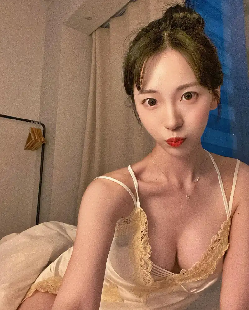 李素英leeesovely+70p100v - 第5张