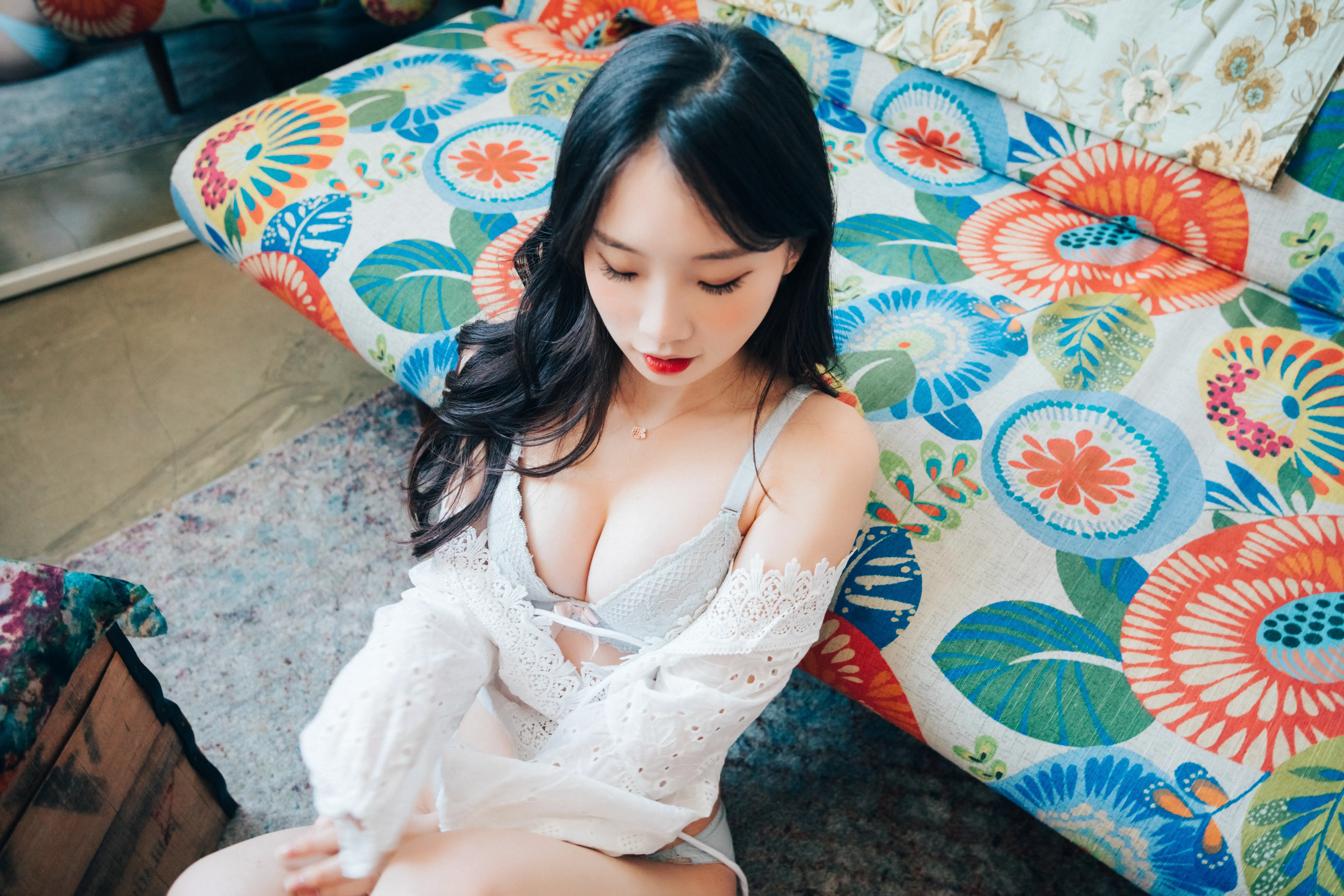 Pureding (퓨딩) NO.003 Loozy Behind [62P-0.99GB]