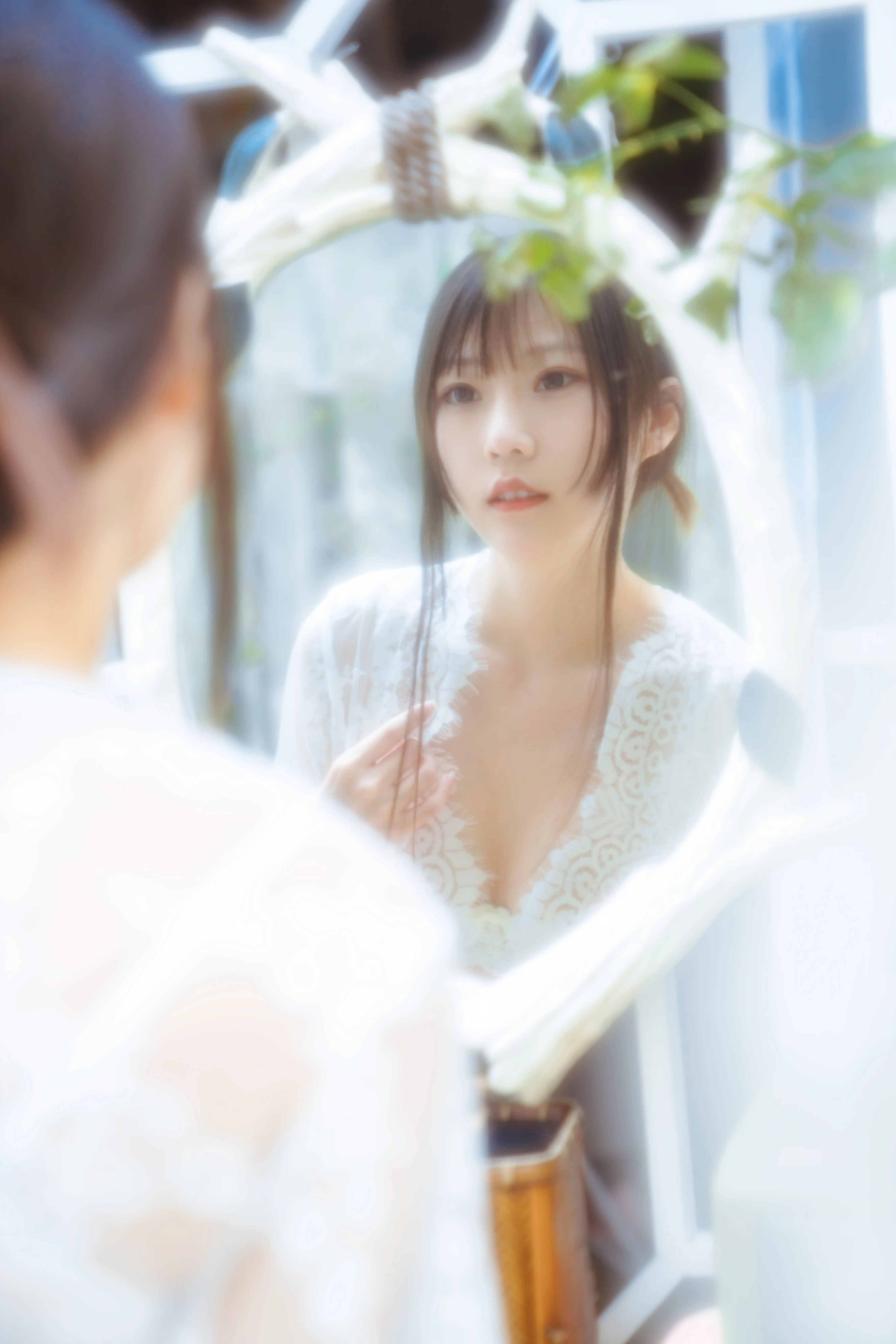 香草喵露露 NO.005 玻璃房少女 [76P-1.13GB] - 第2张