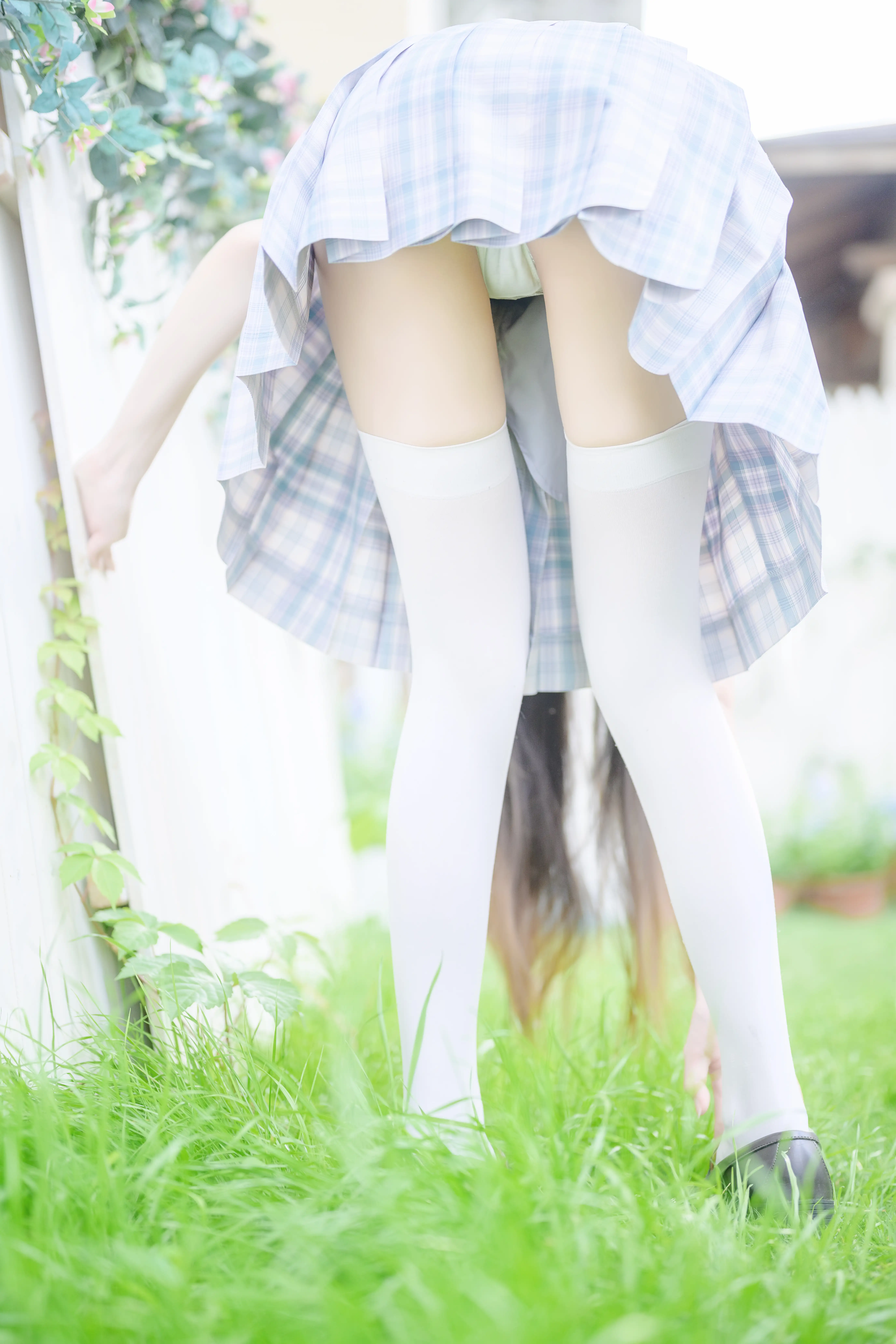 香草喵露露 NO.009 阳光庭院制服 [50P-714MB] - 第2张