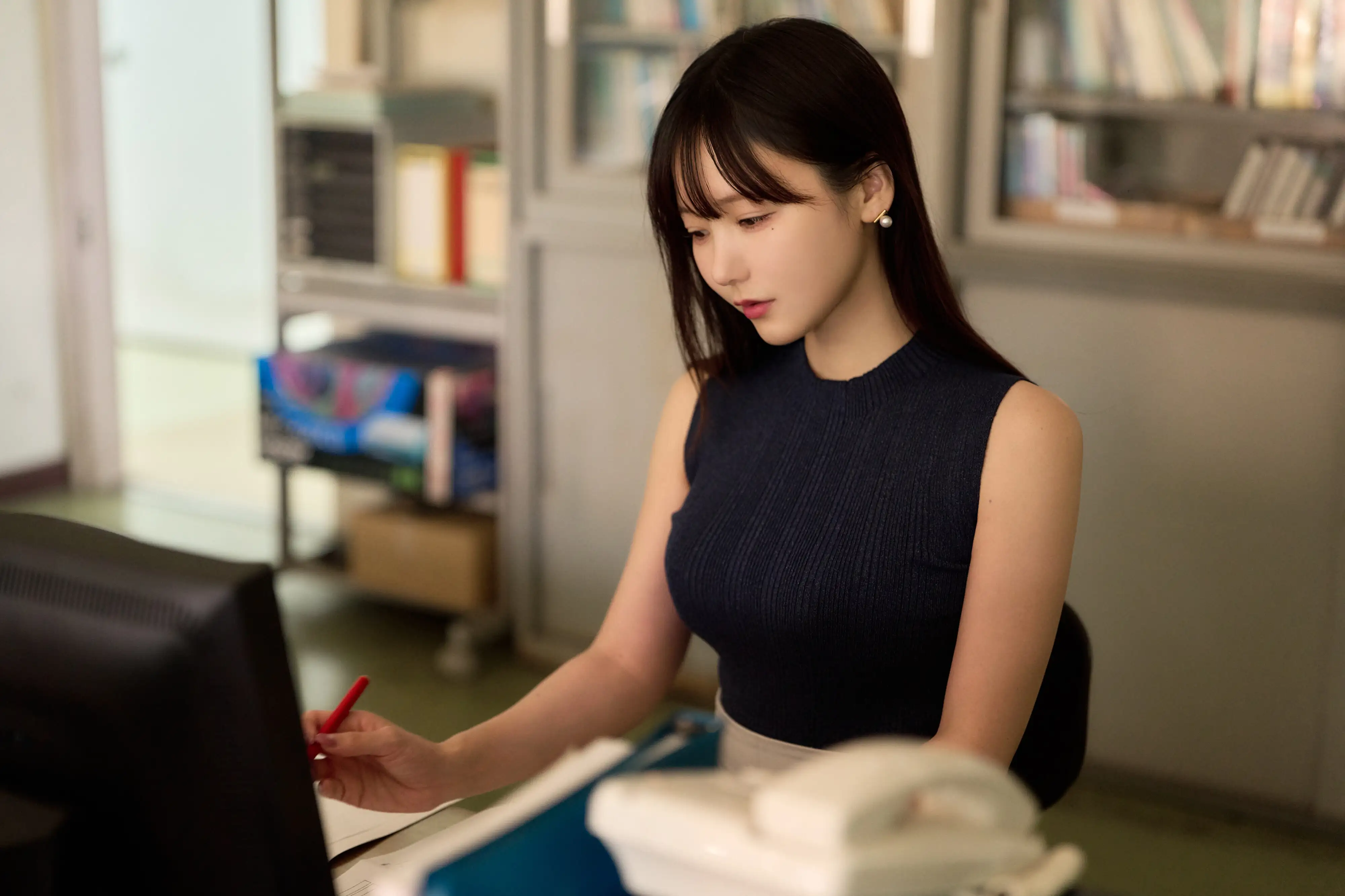 けん研(けんけん) – NO.089 ミルク先生の特別授業写真集  Milk Sensei's Special Lesson Photo Collection[131P-311MB] - 第1张