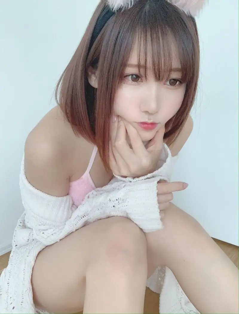 けん研(けんけん) NO.016 Fantia-2020年4月合集[67P+5V] - 第33张