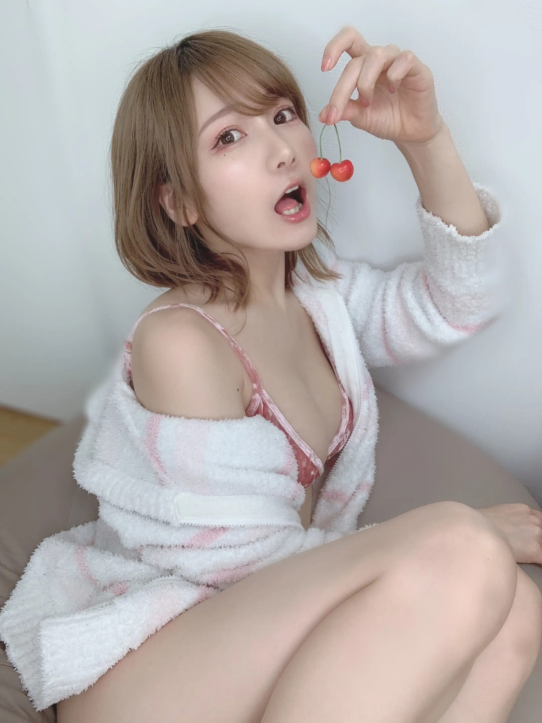けん研(けんけん) NO.019 Fantia-2020年7月合集[116P+7V] - 第7张