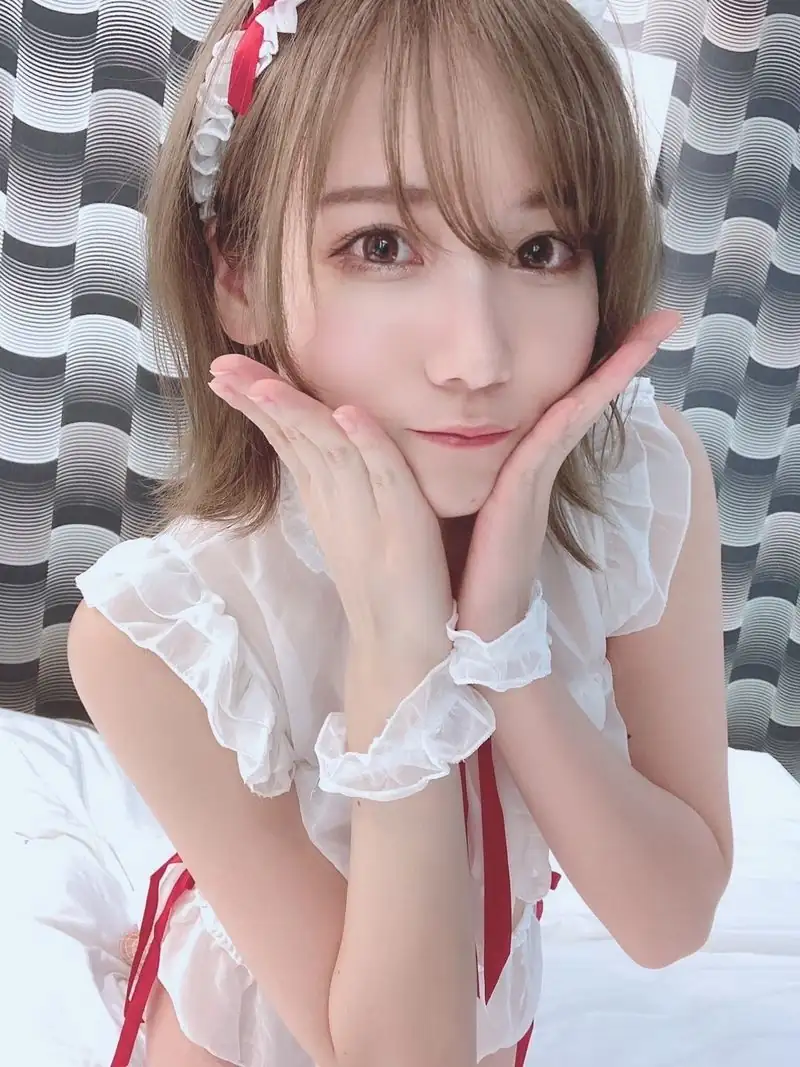 けん研(けんけん) NO.022 Fantia-2020年10月合集[121P+4V] - 第10张