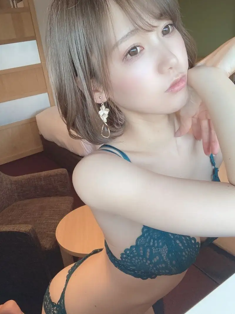けん研(けんけん) NO.023 Fantia-2020年11月合集[114P+8V] - 第44张