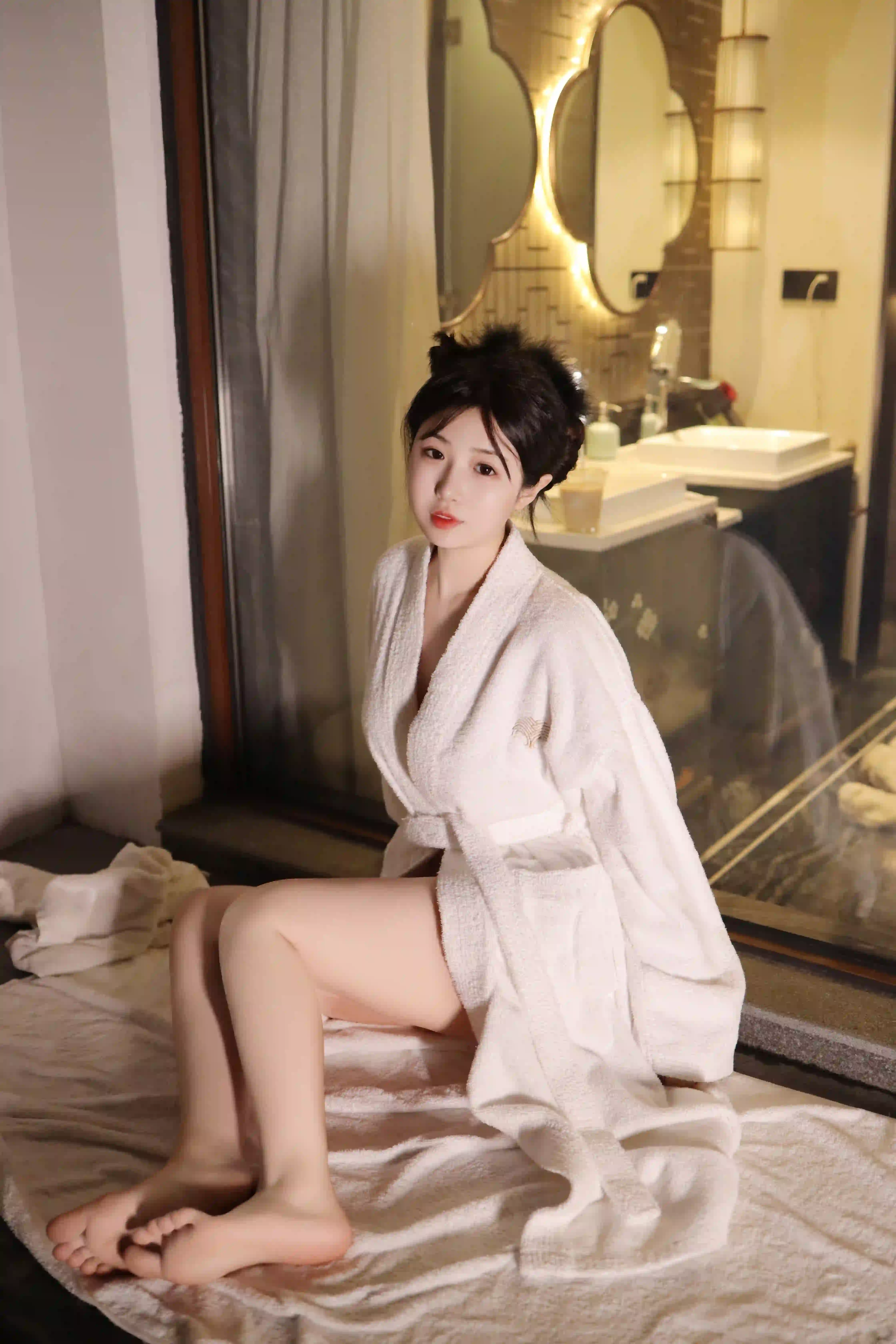 陈小花 NO.001 内购无水印 NO.8263 SPA抹油 [71P 1.28 GB] - 第1张