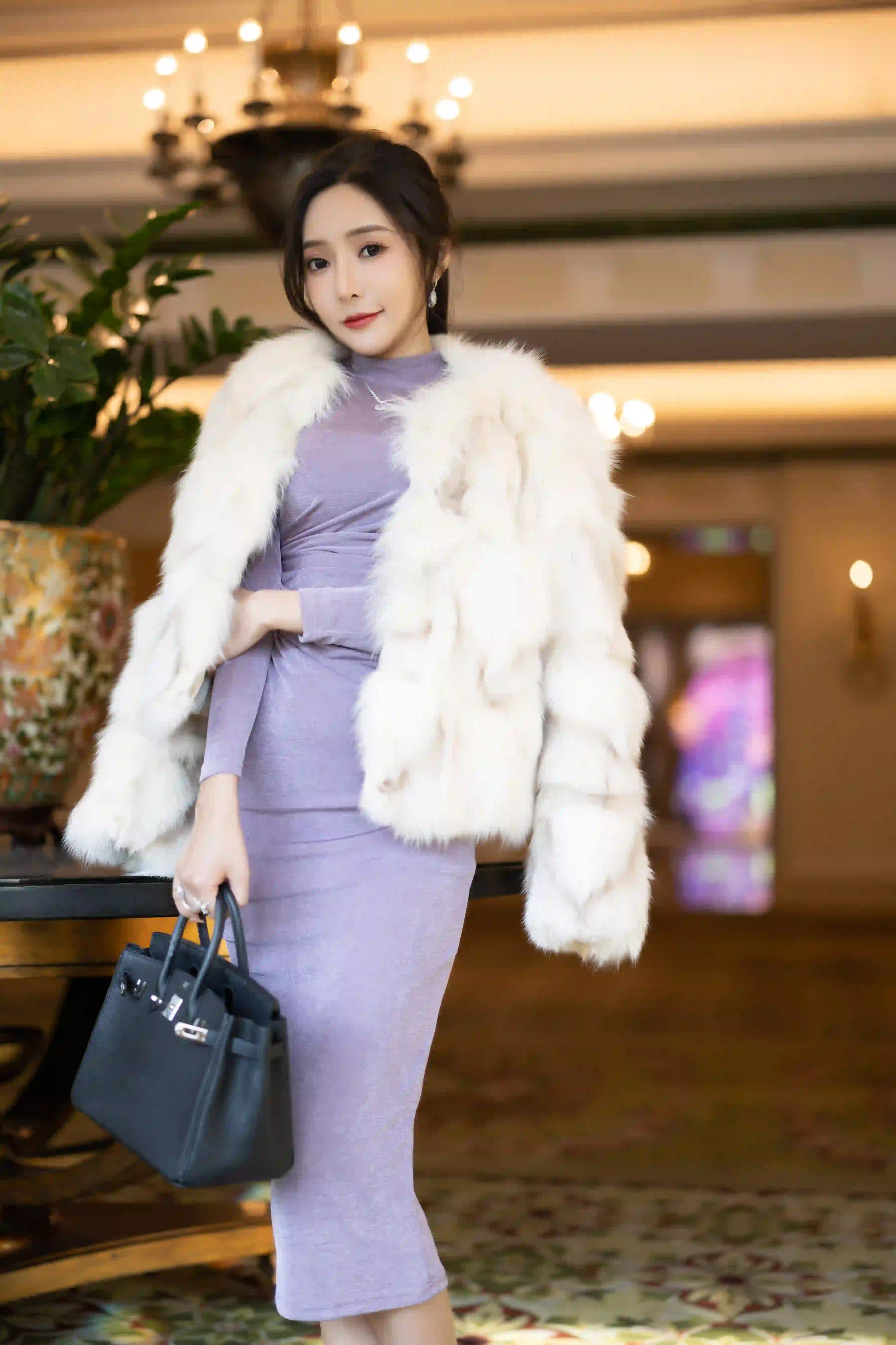 王馨瑶 NO.006 内购无水印 195皮草紫色裙子 [92P1V 0.97GB] - 第3张