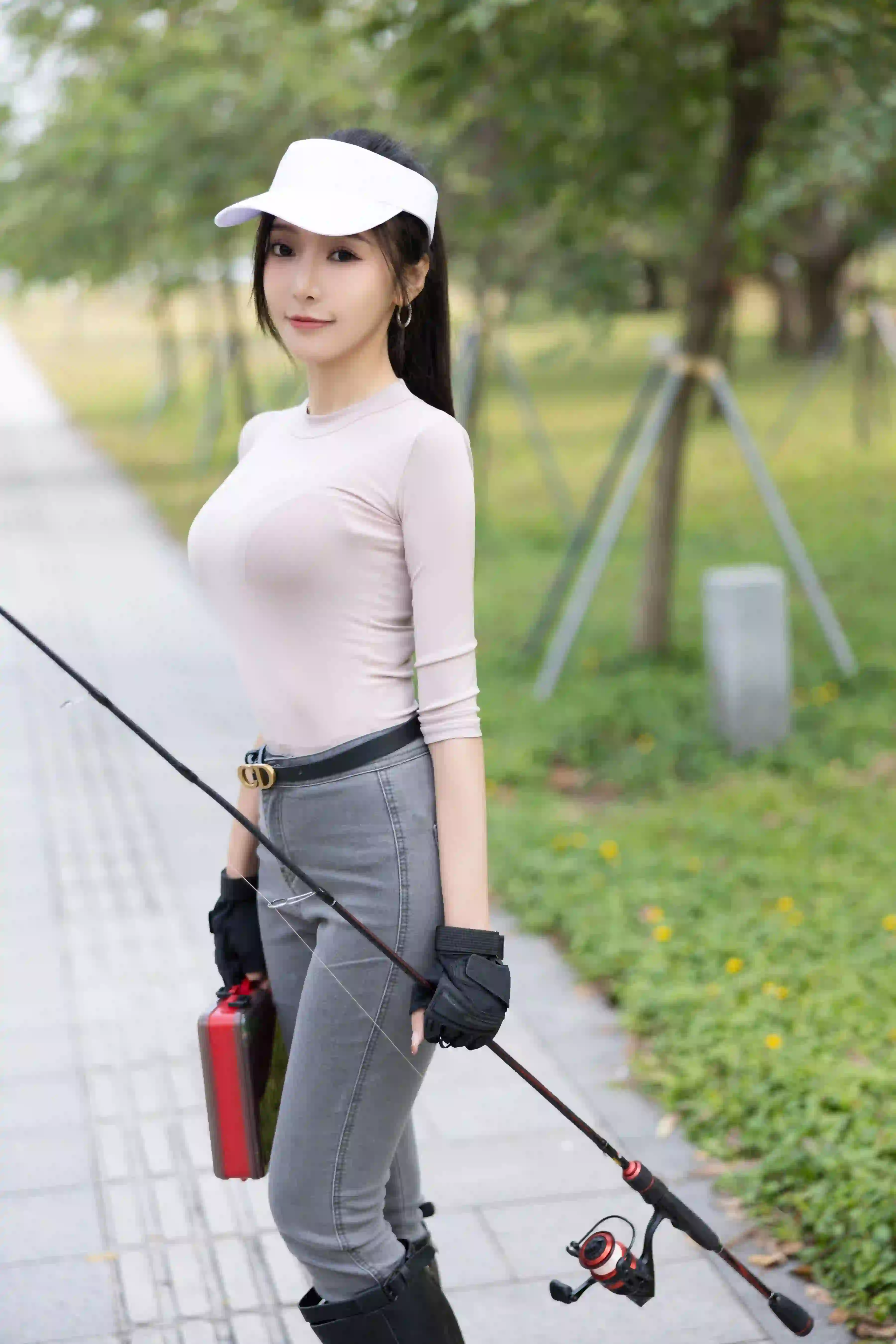 王馨瑶 NO.007 内购无水印 197钓鱼灰色紧身牛仔裤 [102P 293.62 MB] - 第1张