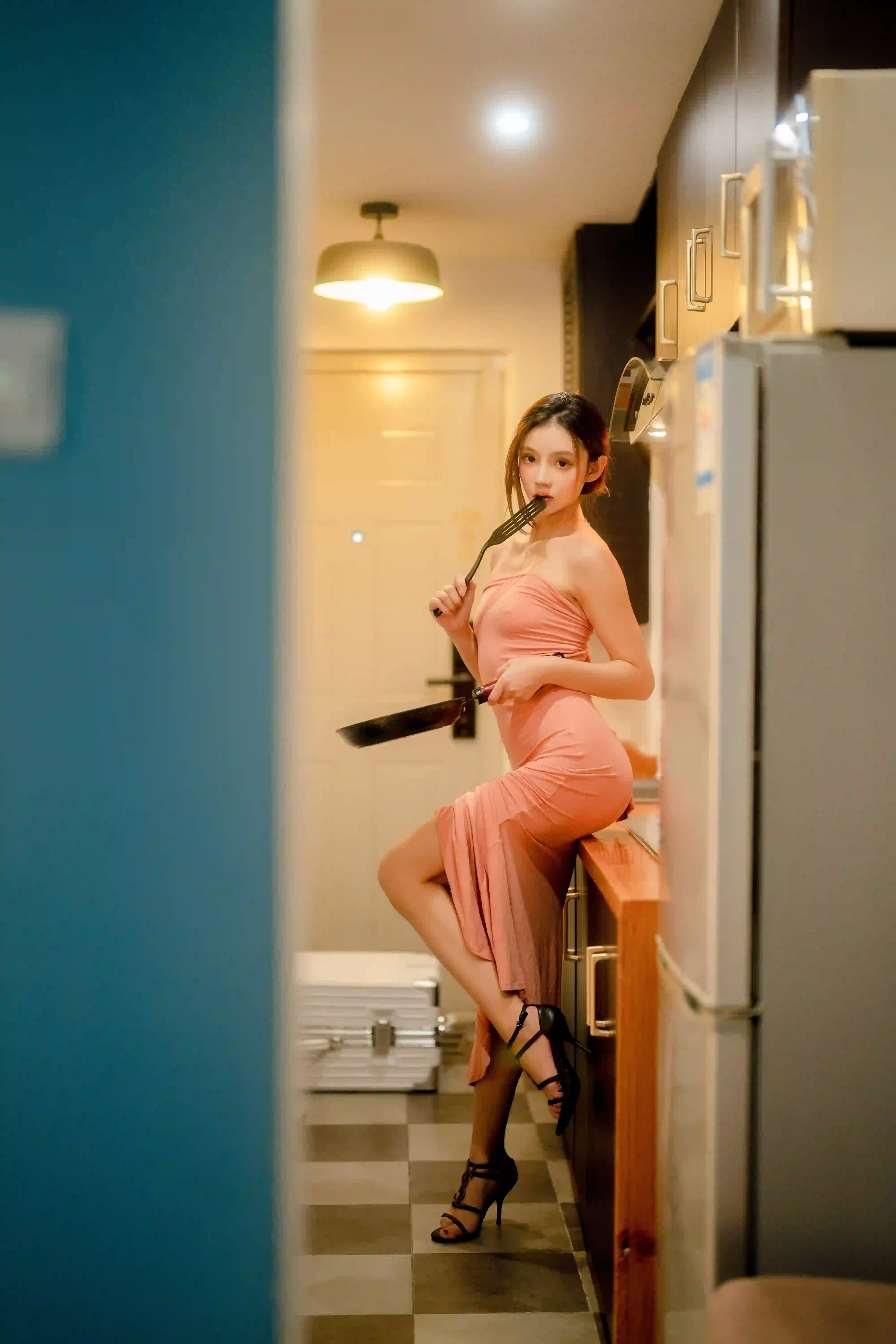 加朵 NO.001 内购无水印 私家厨房 6437 [105P 550MB] - 第1张