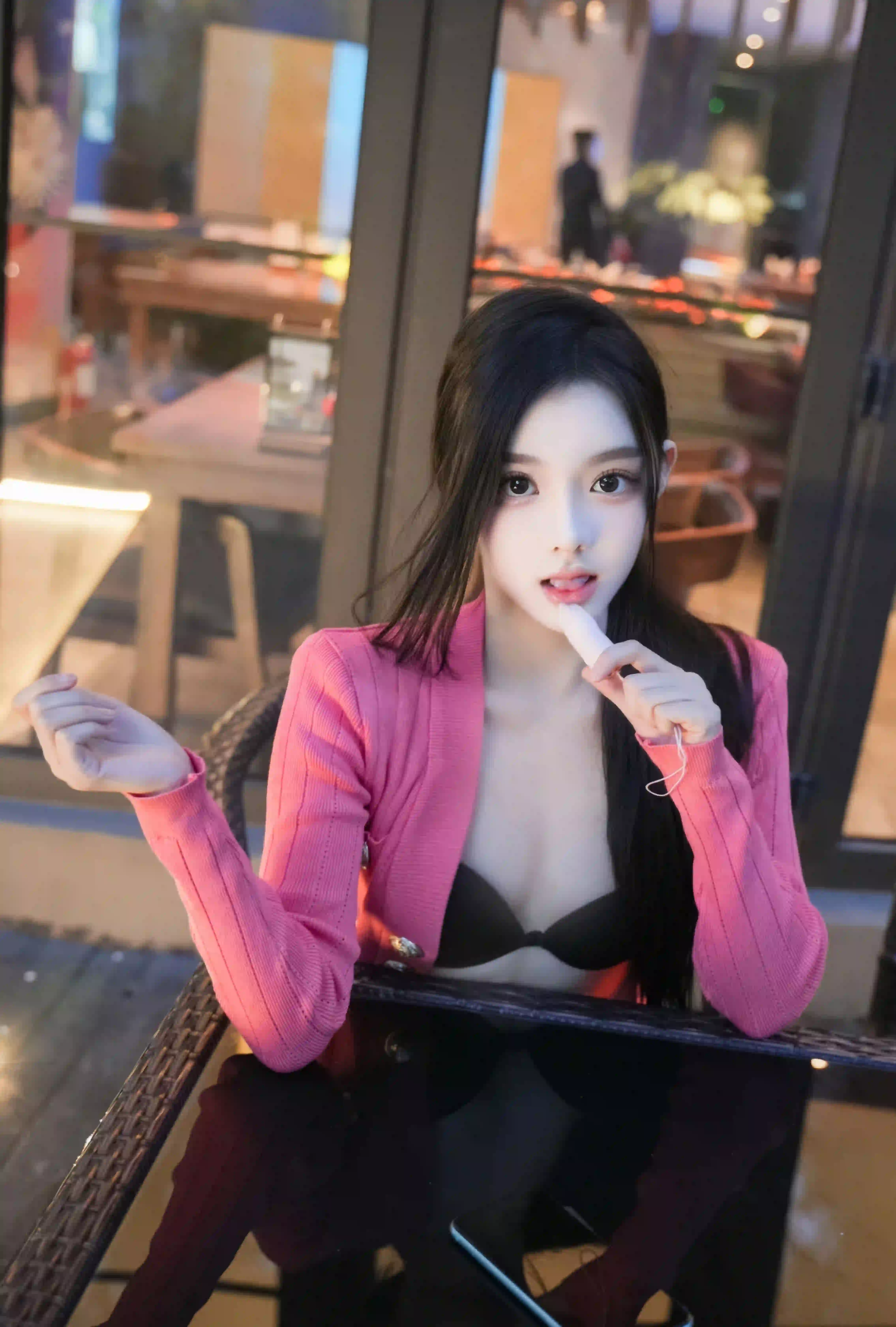 龙雪儿 NO.001 内购无水印 8091 红衣牛仔裤 [70P 1.11 GB] - 第1张