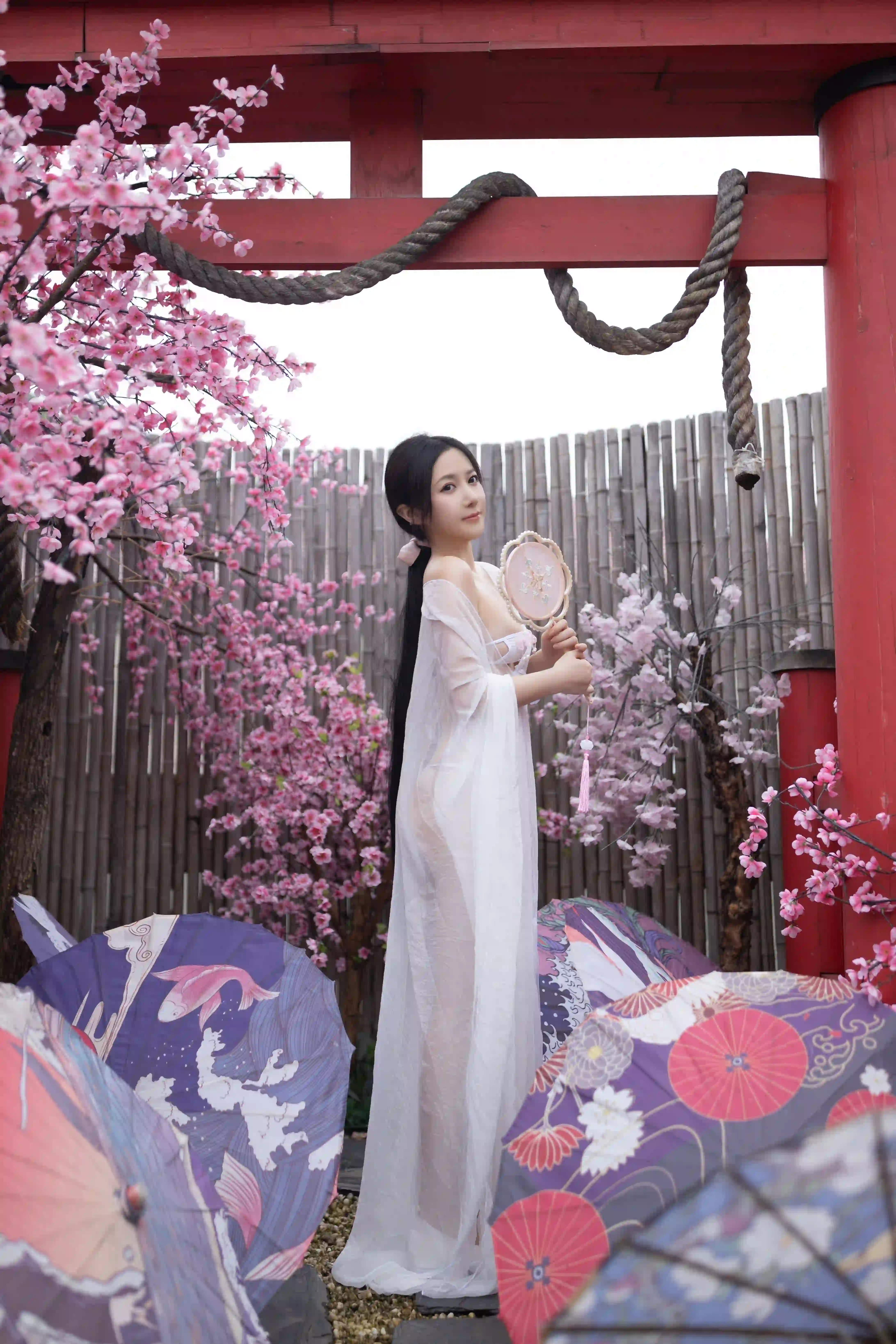 鱼子酱Fish NO.037 内购无水印 花想容写真 [120P／1.44GB] - 第1张