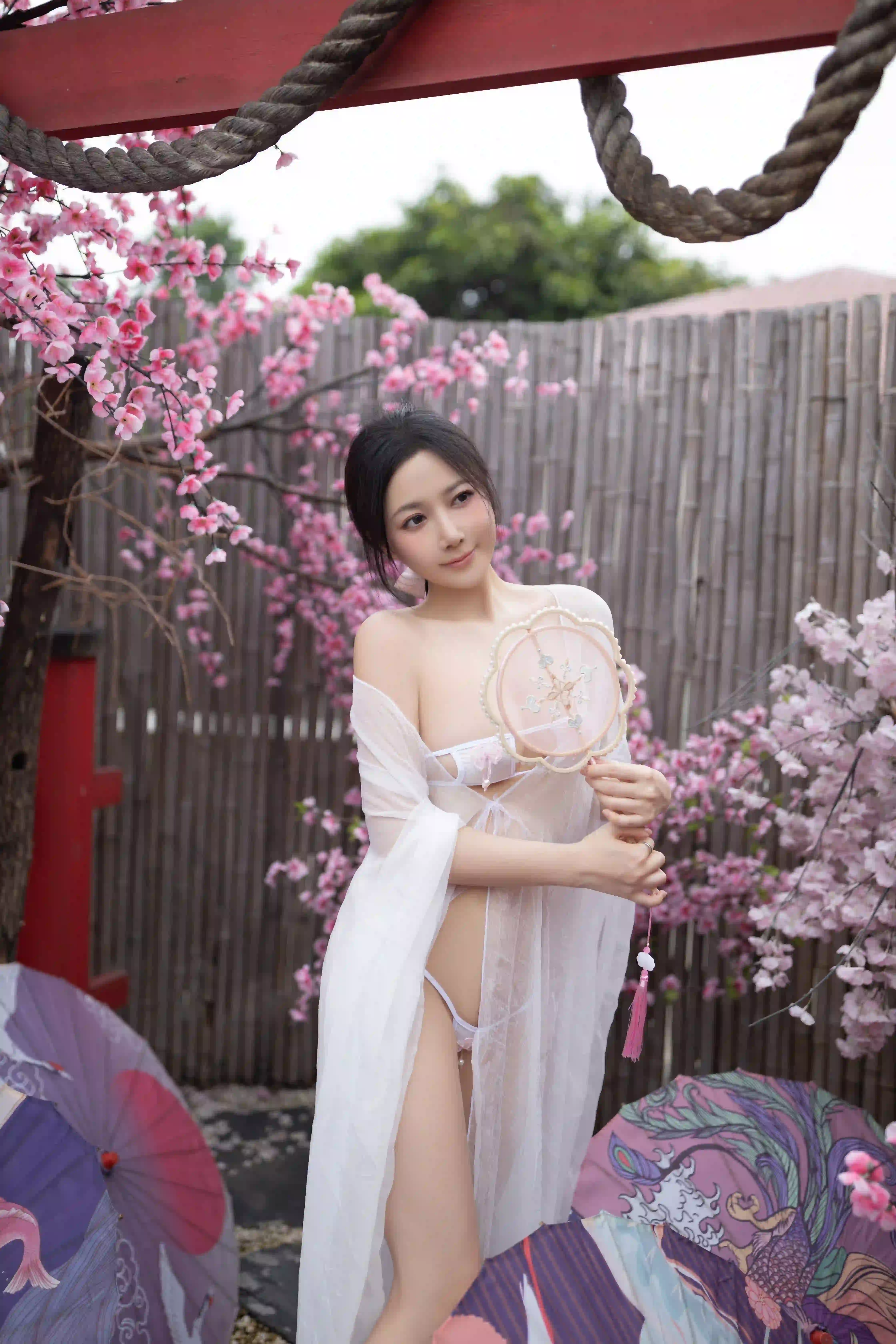 鱼子酱Fish NO.037 内购无水印 花想容写真 [120P／1.44GB] - 第2张