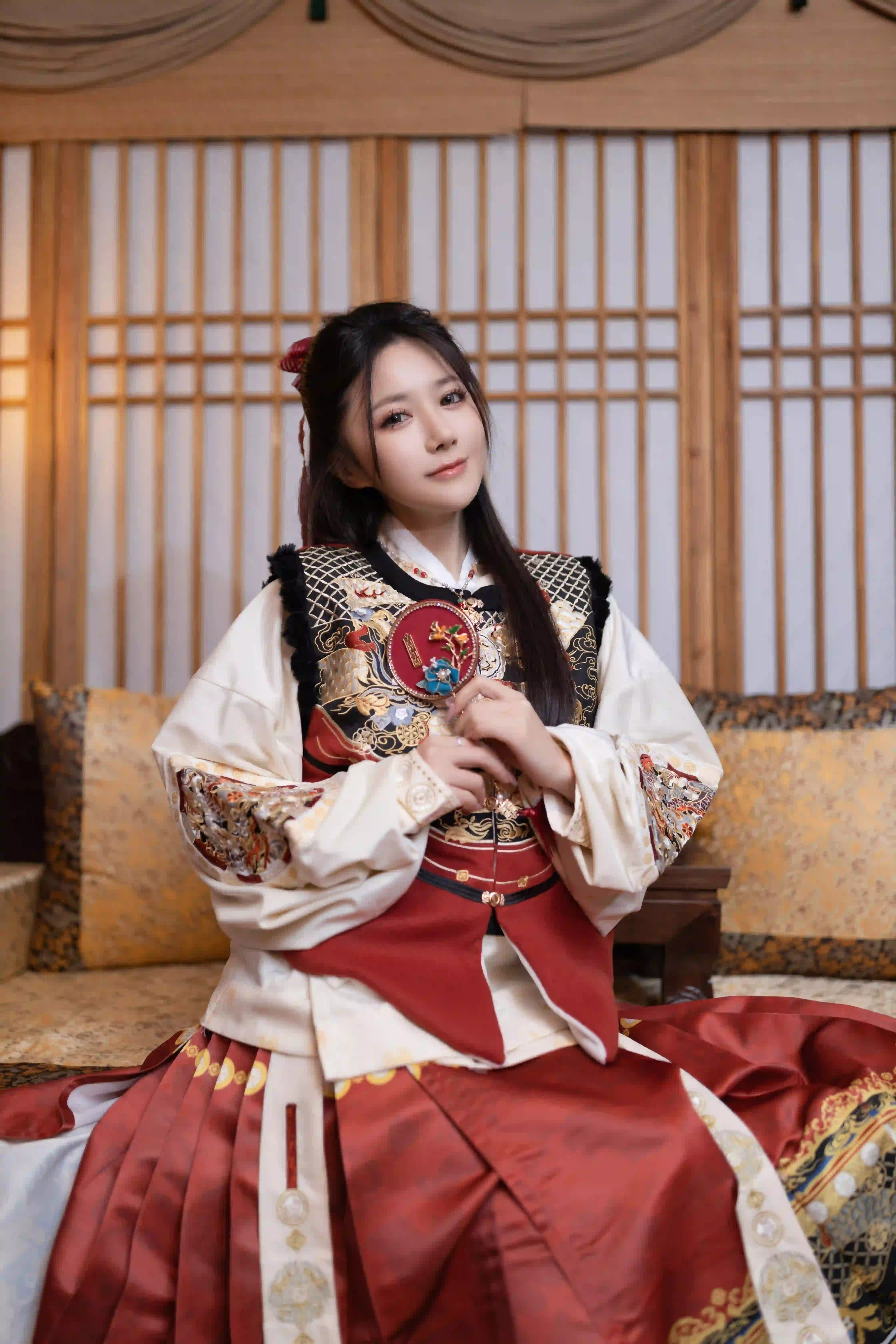鱼子酱Fish NO.102 内购无水印 新年 [120P／1.67GB] - 第2张