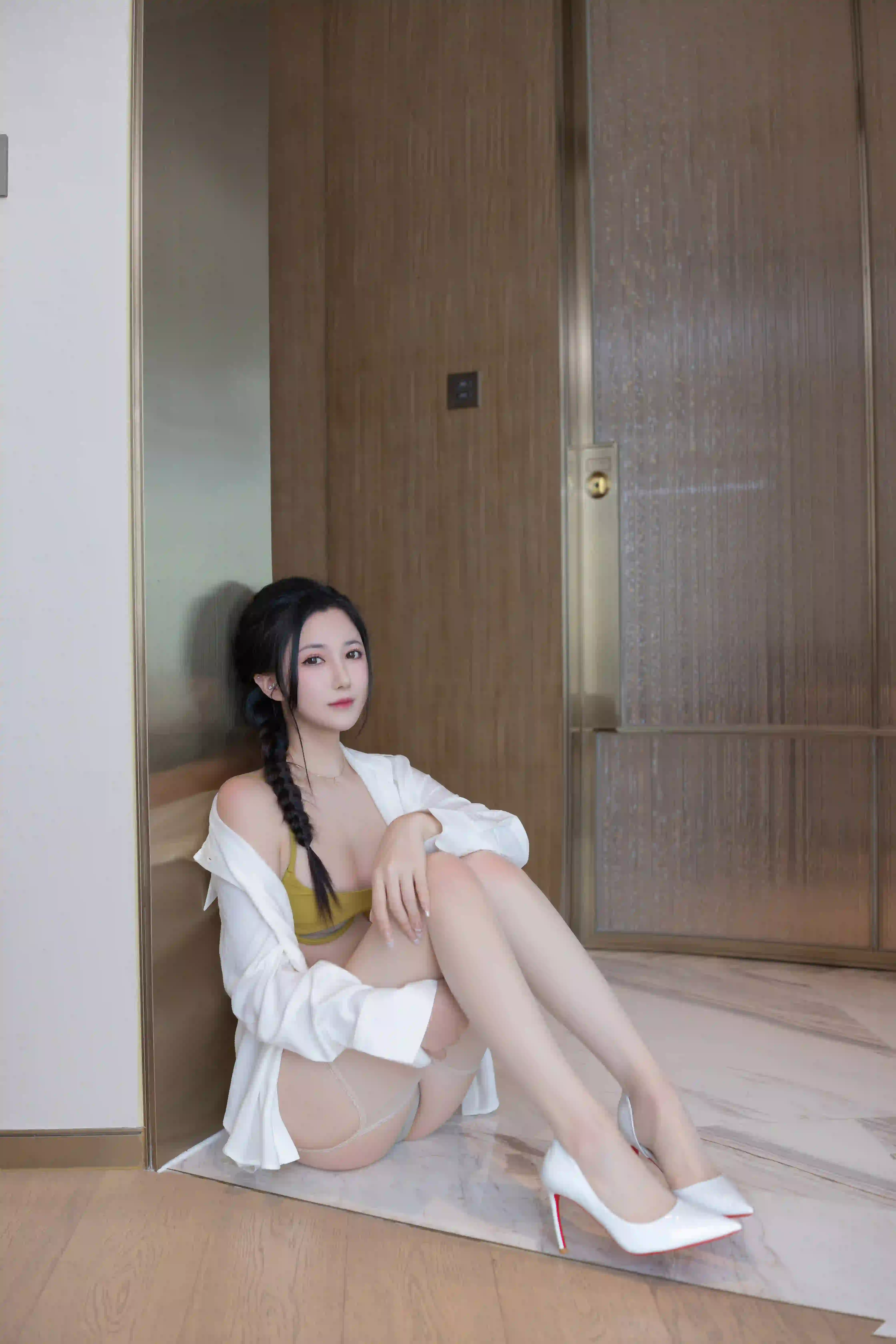 鱼子酱Fish NO.185 内购无水印 纯欲黄色丝袜 [80P 909MB] - 第3张