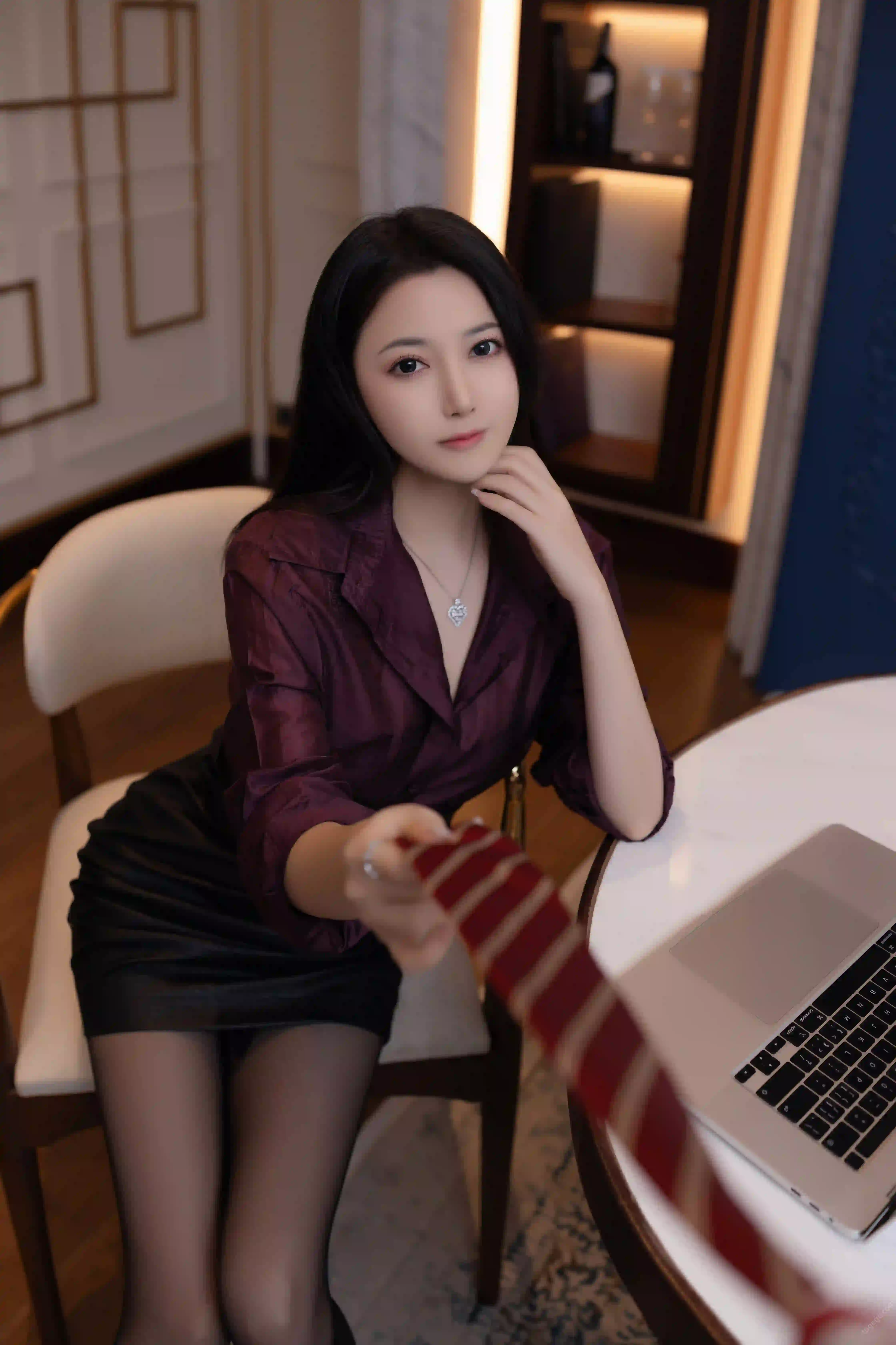 鱼子酱Fish NO.187 内购无水印 紫色衬衫 [120P 1.37GB] - 第3张