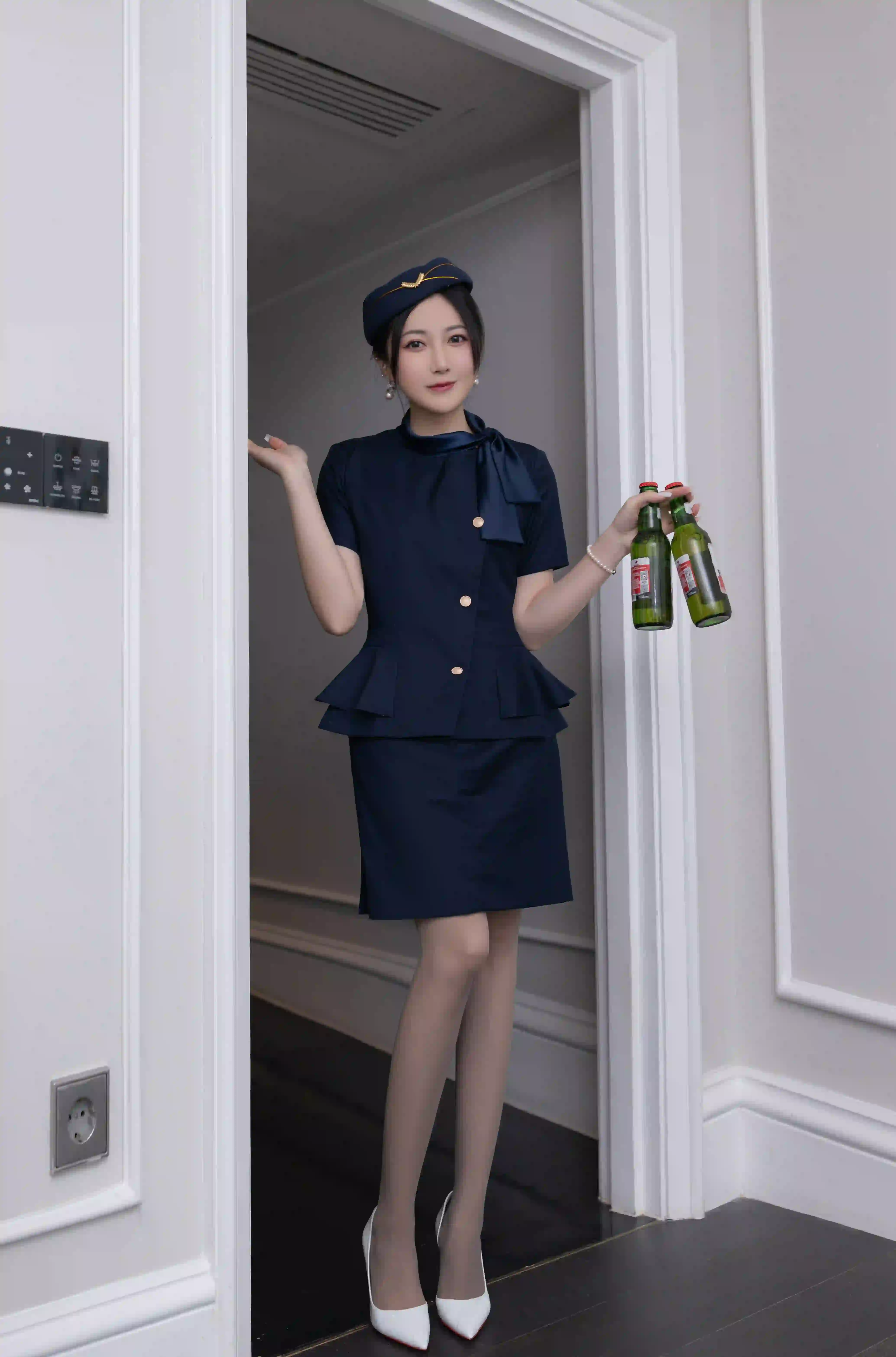 鱼子酱Fish NO.196 内购无水印 10142 空姐 [120P／1.26GB] - 第2张